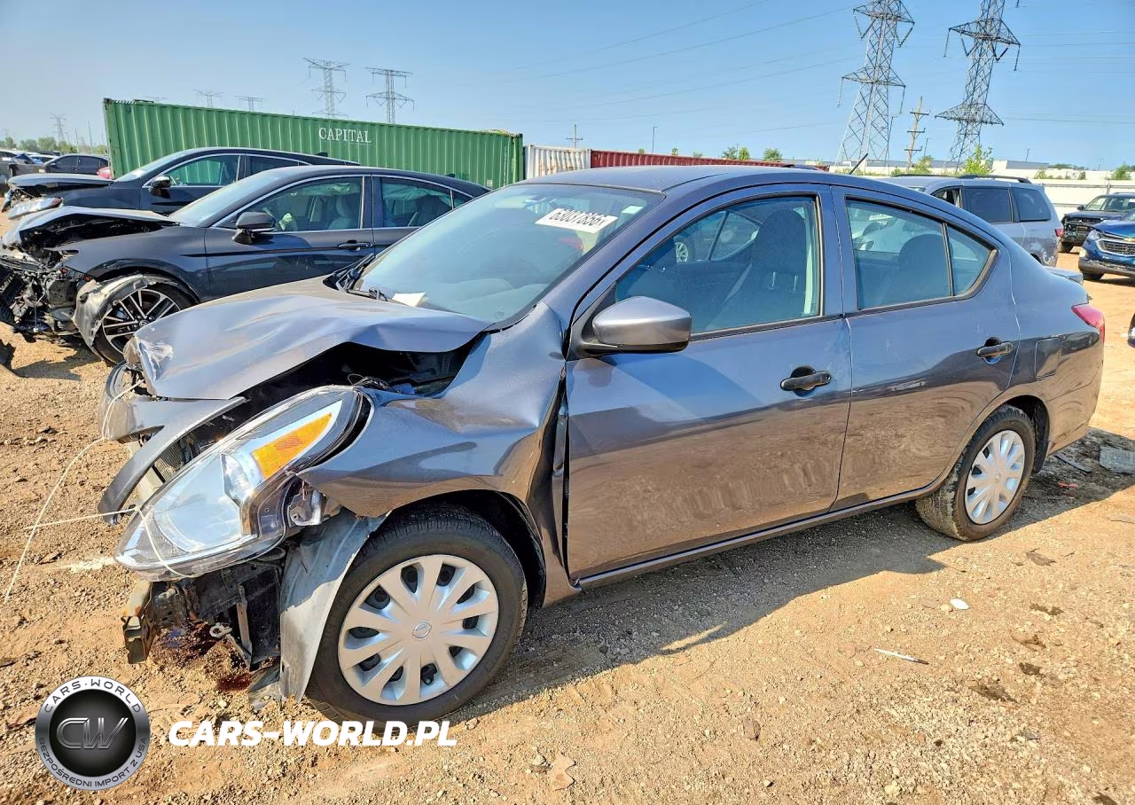2019 Nissan Versa S Plus – zdjęcie 1 z 13