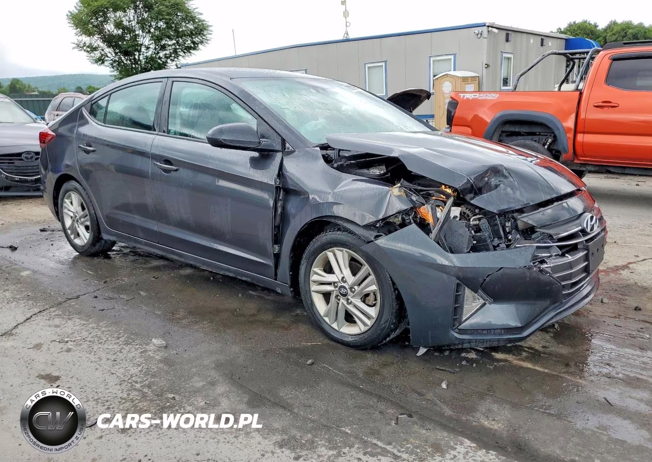 2020 Hyundai Elantra Sel VIN:5NPD84LF9LH591891 - 4