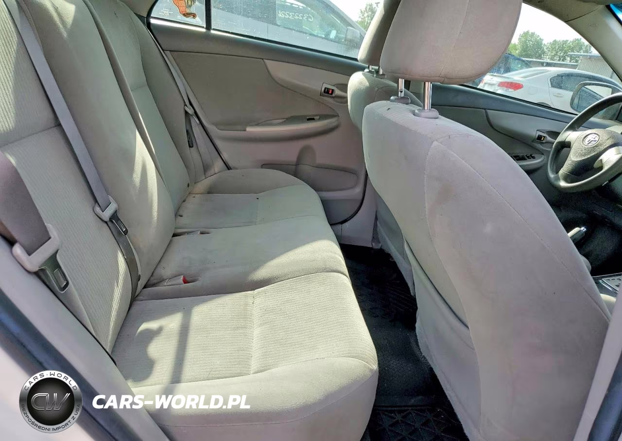 2010 Toyota Corolla Le VIN:2T1BU4EE8AC531057 - 10