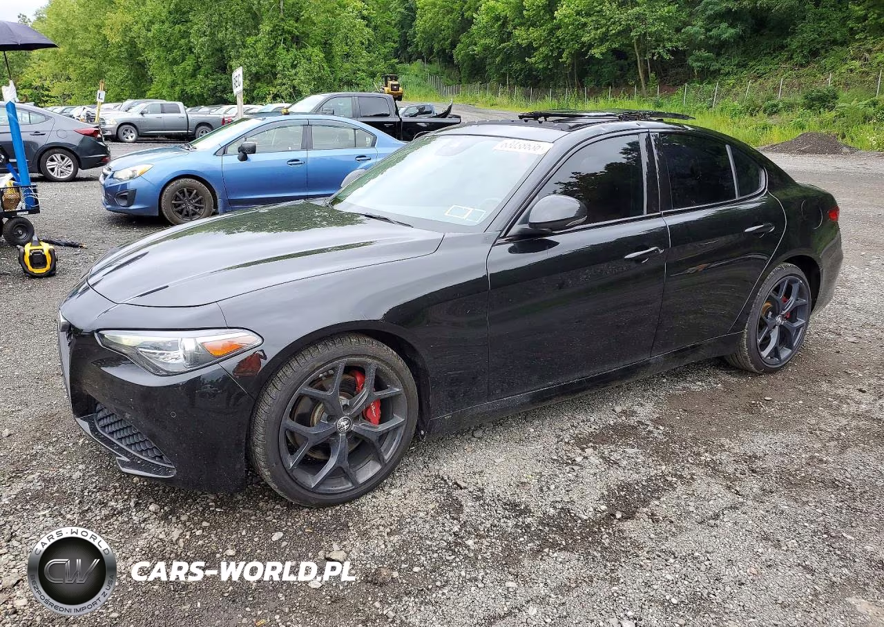 2020 Alfa Romeo Giulia Ti – zdjęcie 1 z 12