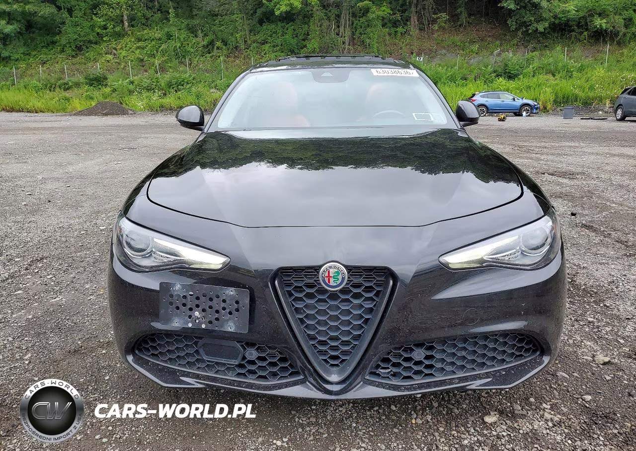 2020 Alfa Romeo Giulia Ti VIN:ZARFANBN6L7632449 - 5