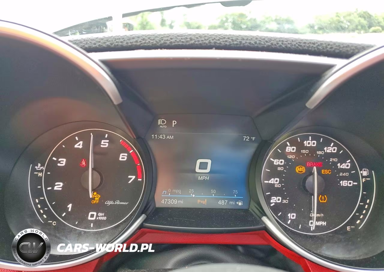 2020 Alfa Romeo Giulia Ti VIN:ZARFANBN6L7632449 - 9