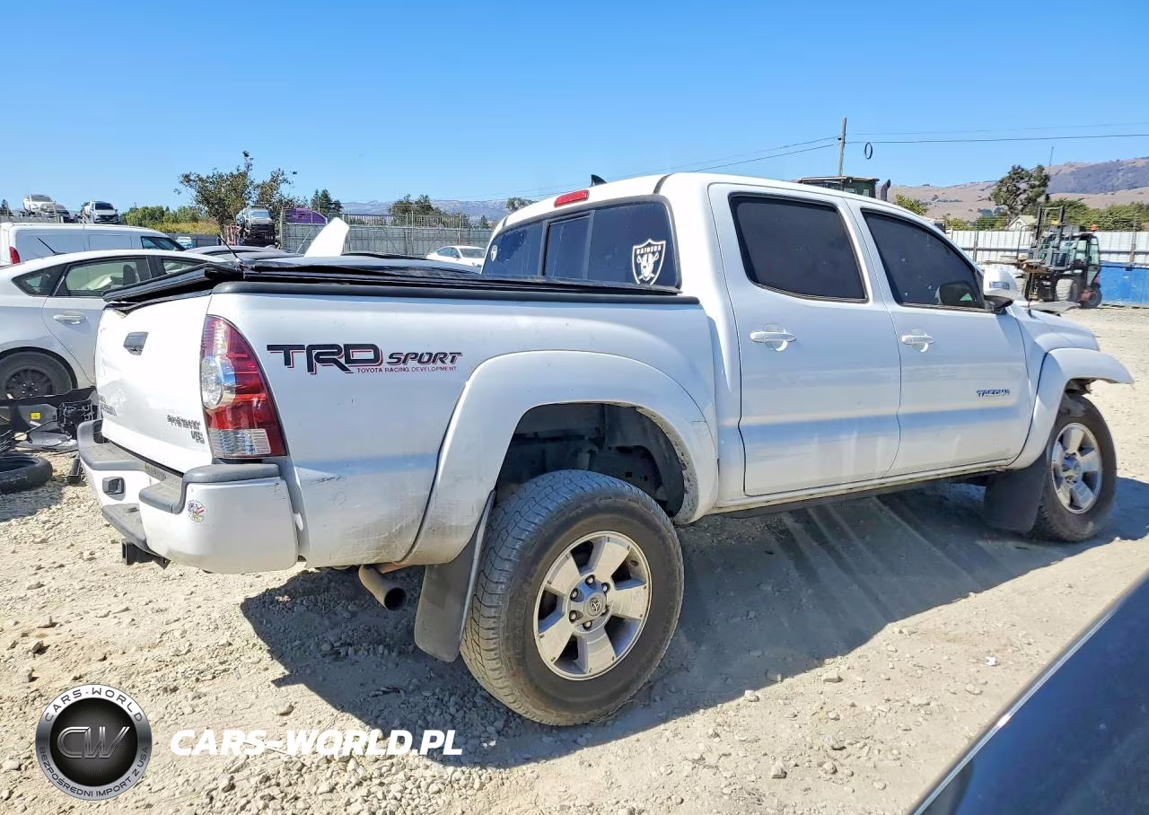 2015 Toyota Tacoma Double Cab Prerunner VIN:3TMJU4GN6FM185274 - 3