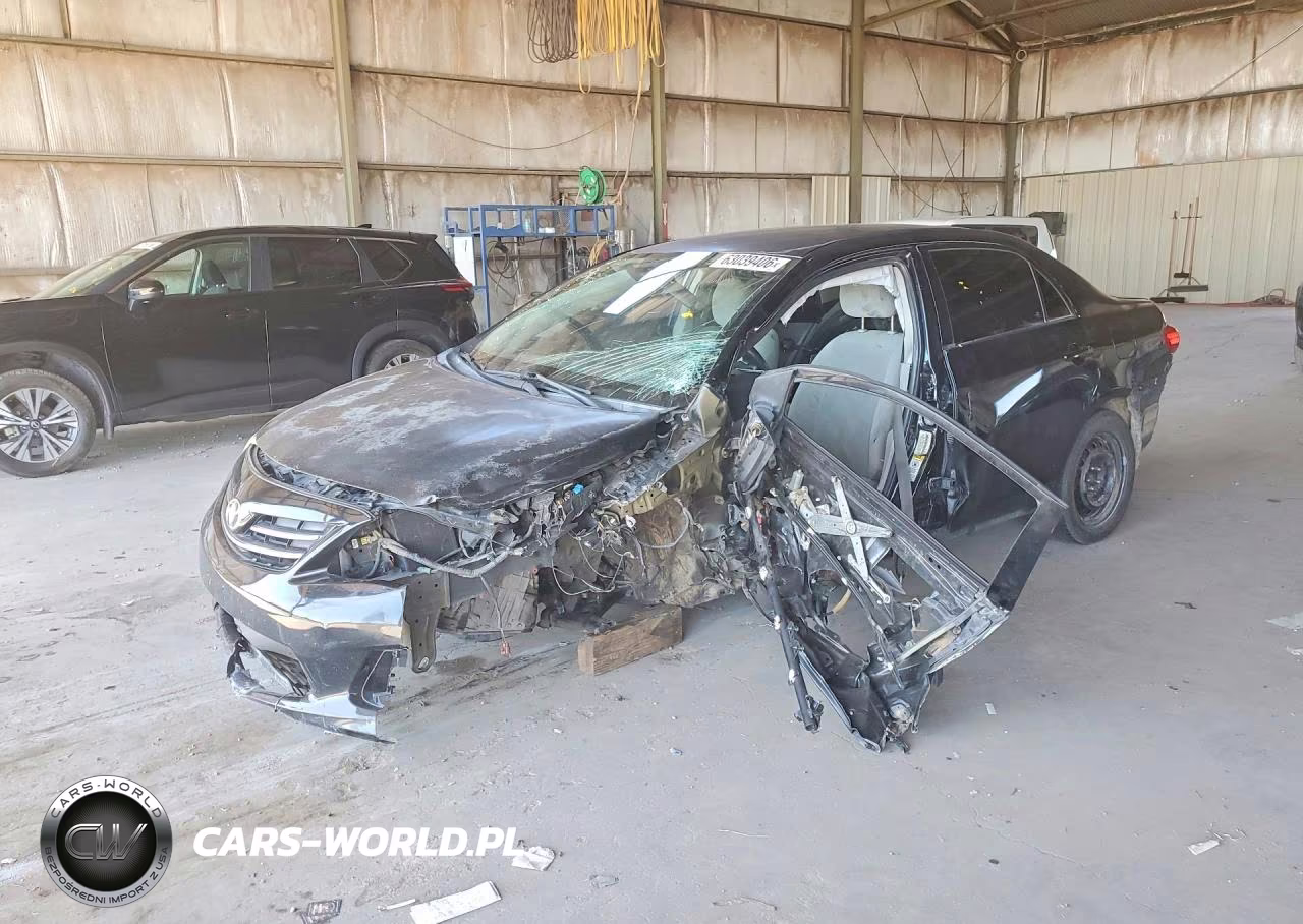 2013 Toyota Corolla Le – zdjęcie 1 z 13