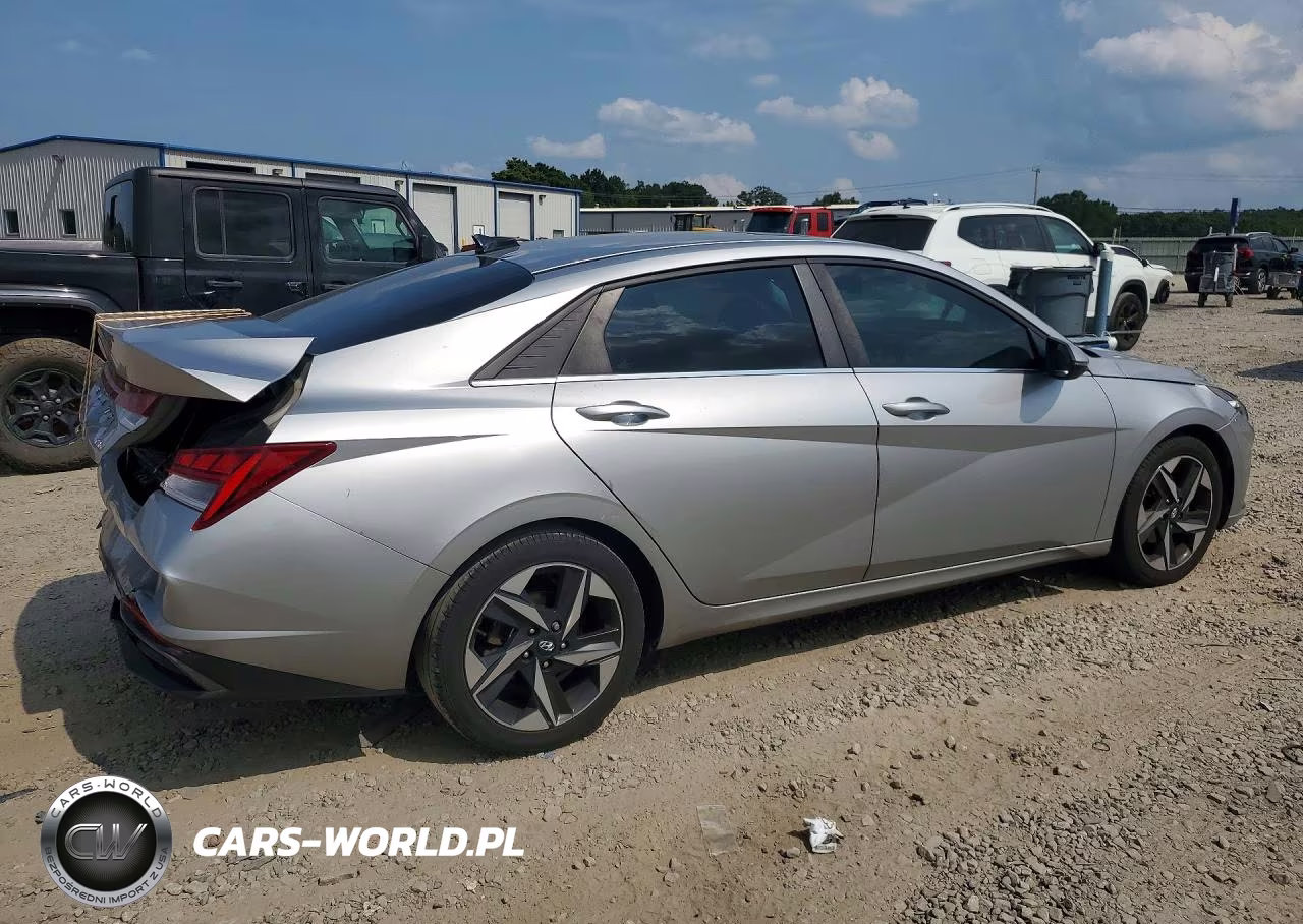 2021 Hyundai Elantra Limited VIN:5NPLP4AG5MH004176 - 3