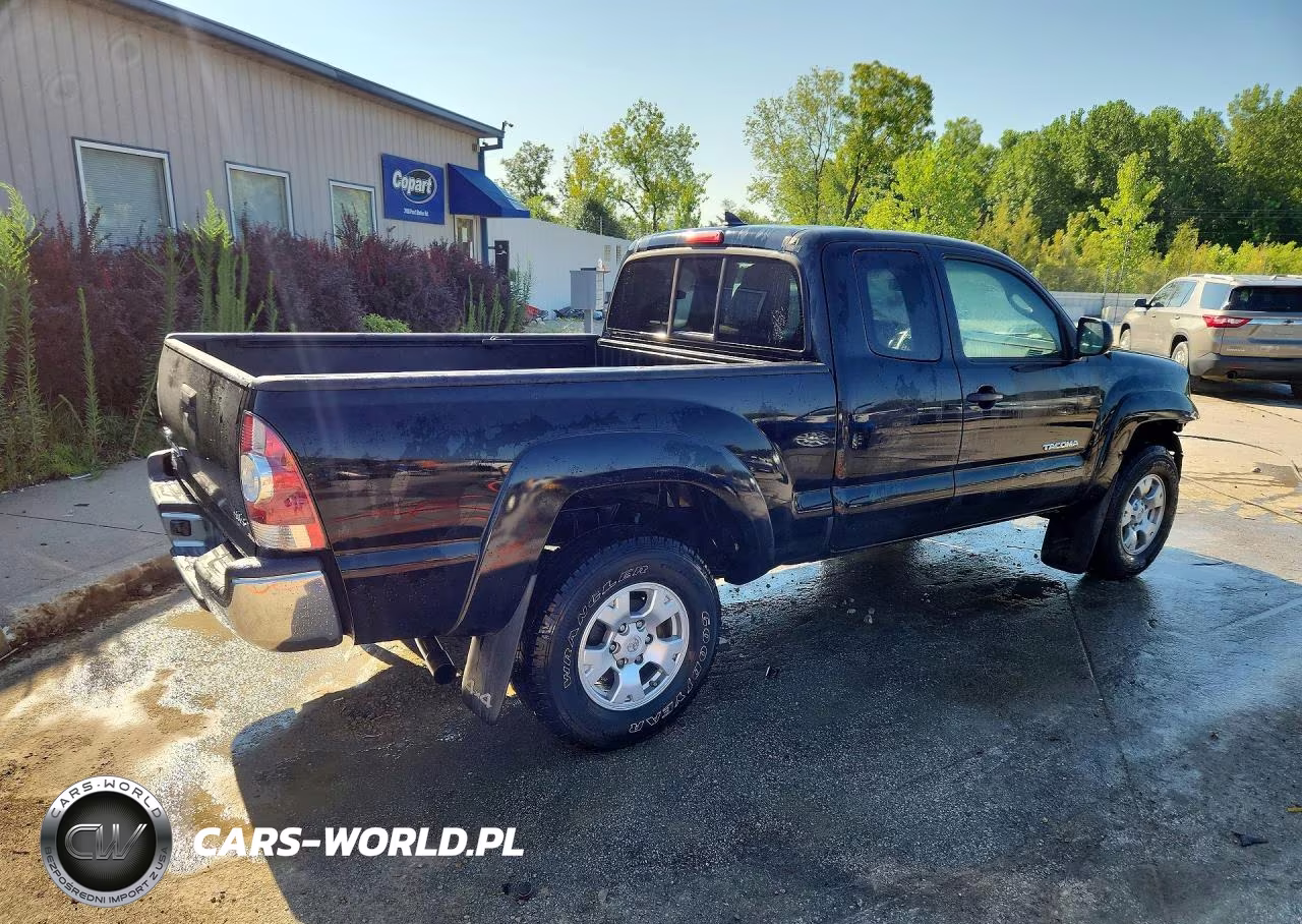 2014 Toyota Tacoma Base VIN:5TFUX4EN6EX026223 - 3