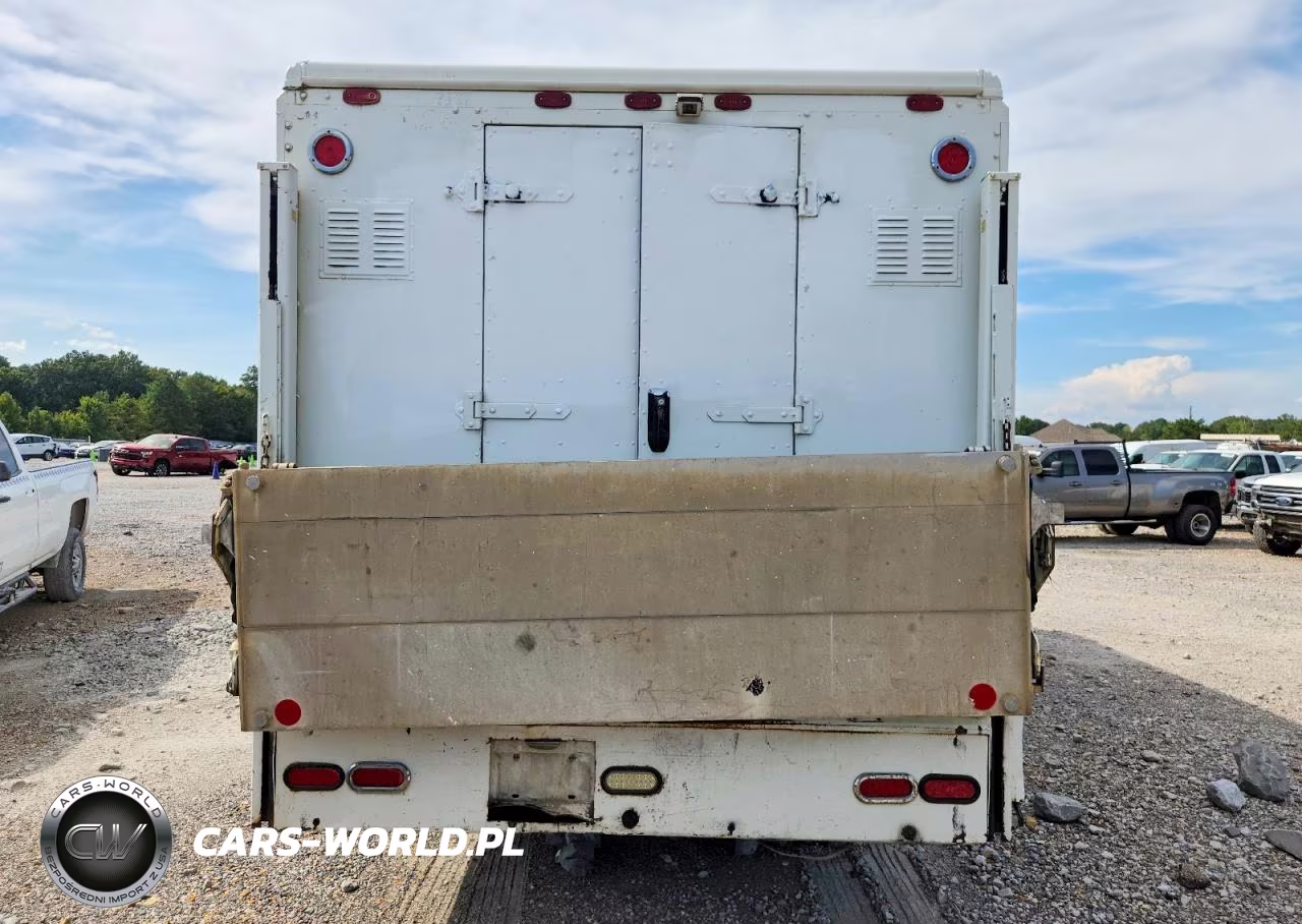2009 Freightliner Chassis M Line Walk-In Van VIN:4UZAANDU49CAM6002 - 10
