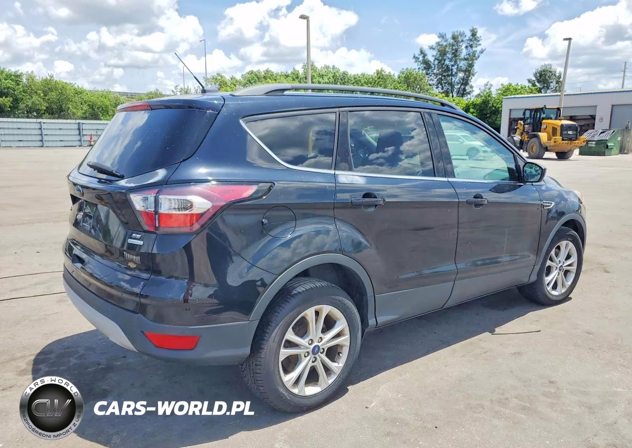 2018 Ford Escape Se VIN:1FMCU0GD4JUC61311 - 3