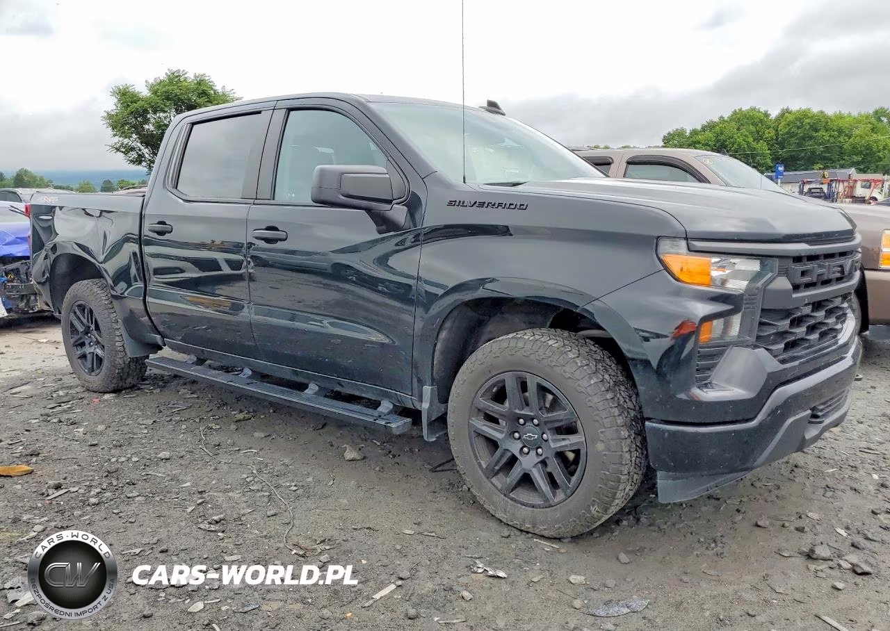 2024 Chevrolet Silverado K1500 Custom VIN:3GCPDBEK8RG178174 - 4