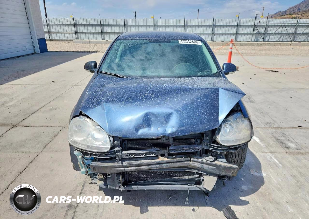 2010 Volkswagen Jetta S VIN:3VWJX7AJ9AM054389 - 5