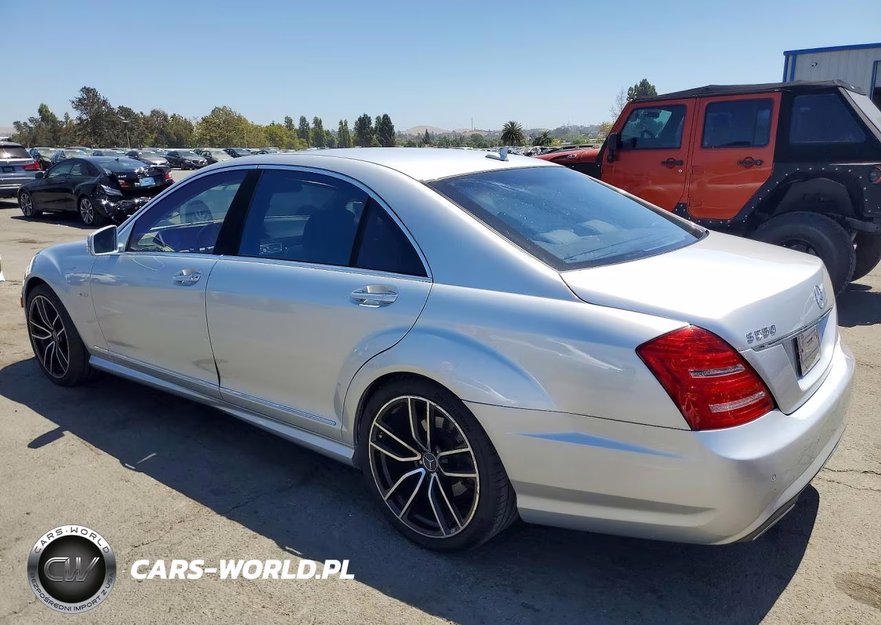 2012 Mercedes-Benz S 550 VIN:WDDNG7DBXCA437174 - 2