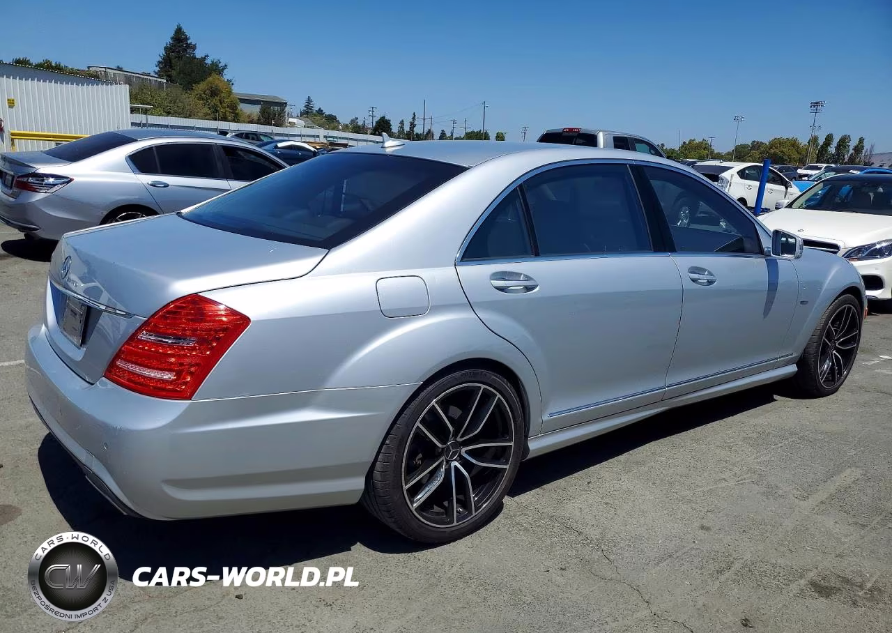 2012 Mercedes-Benz S 550 VIN:WDDNG7DBXCA437174 - 3