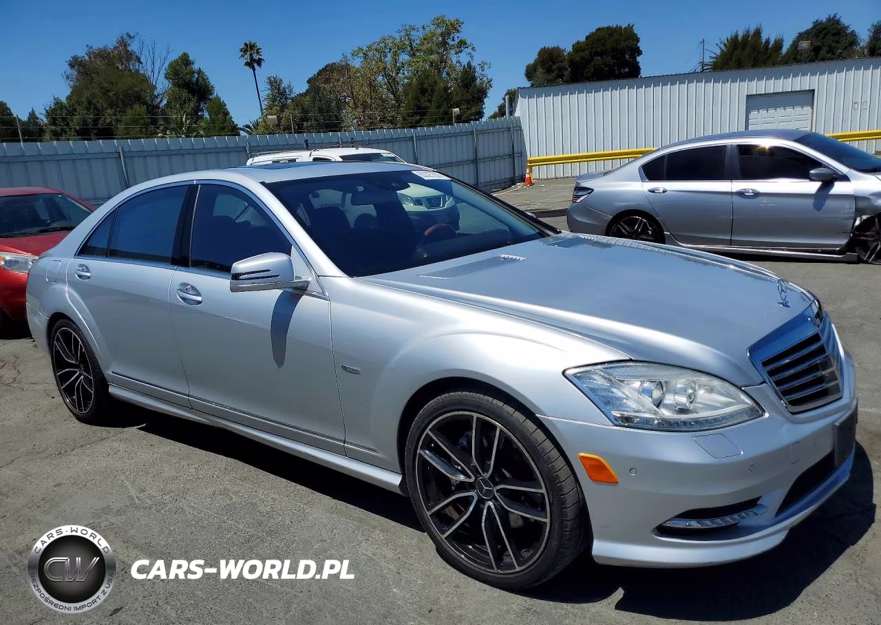 2012 Mercedes-Benz S 550 VIN:WDDNG7DBXCA437174 - 4