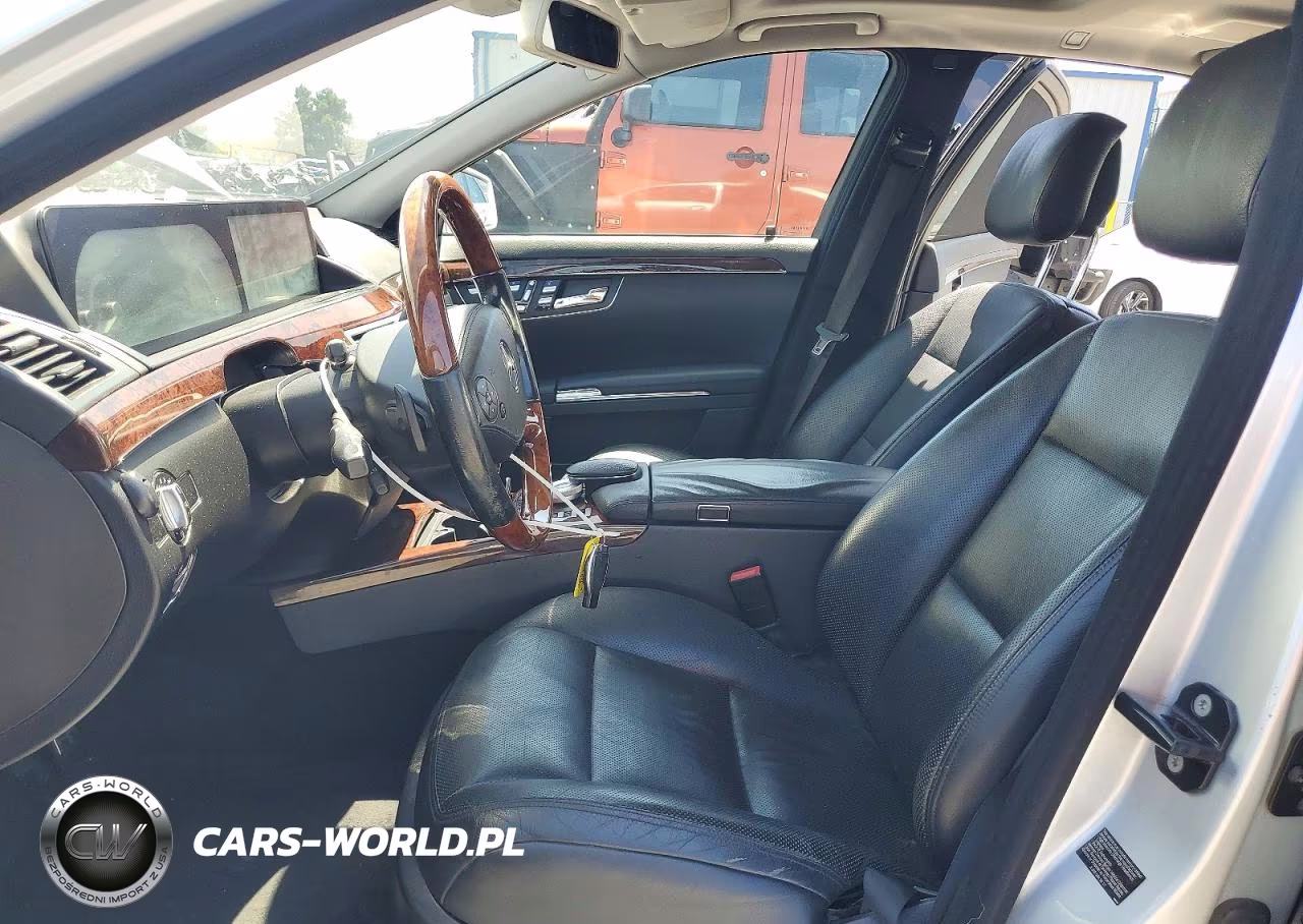 2012 Mercedes-Benz S 550 VIN:WDDNG7DBXCA437174 - 7