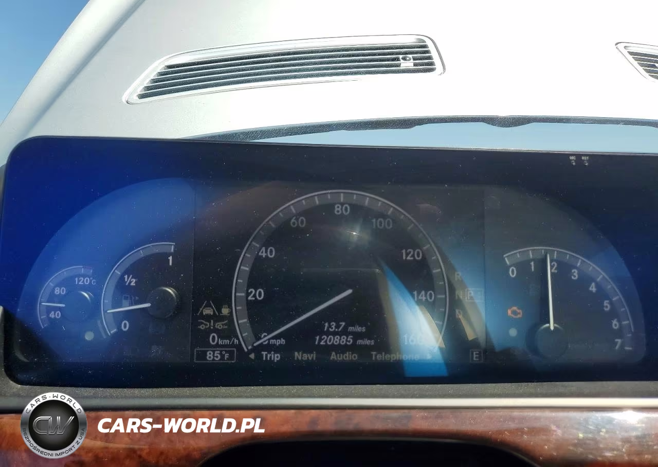 2012 Mercedes-Benz S 550 VIN:WDDNG7DBXCA437174 - 9