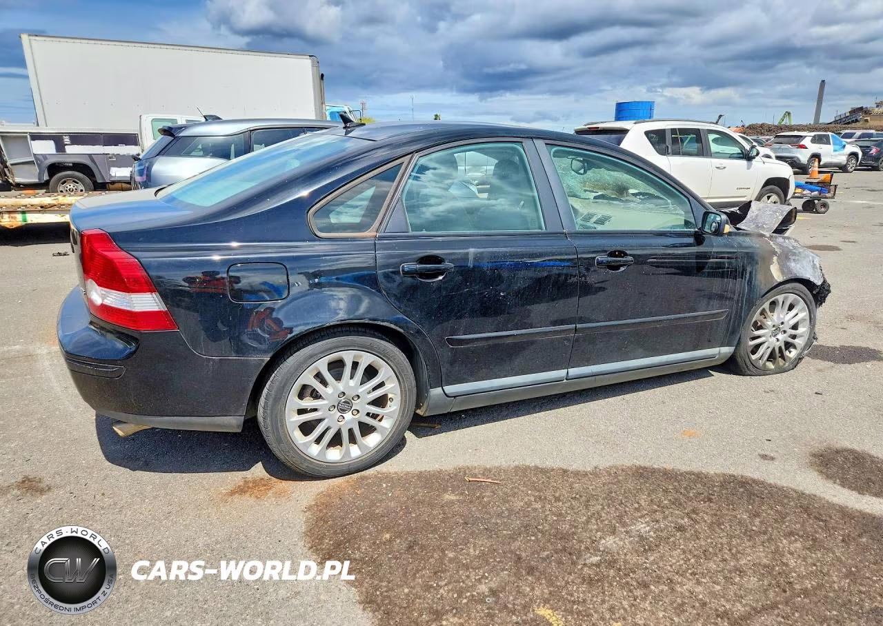 2004 Volvo S40 T5 VIN:YV1MS682442022995 - 3