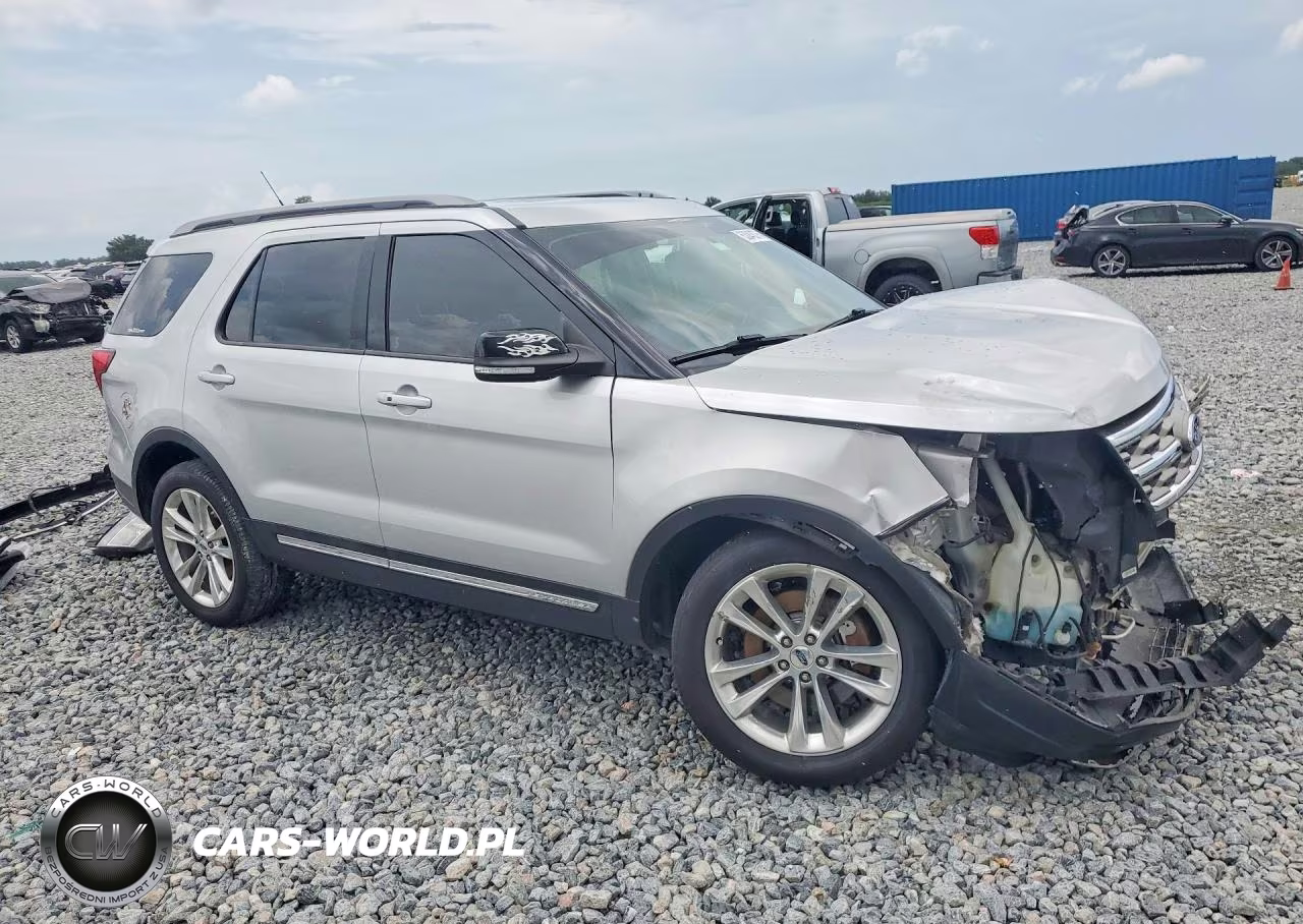 2018 Ford Explorer Xlt VIN:1FM5K8D89JGB98242 - 4