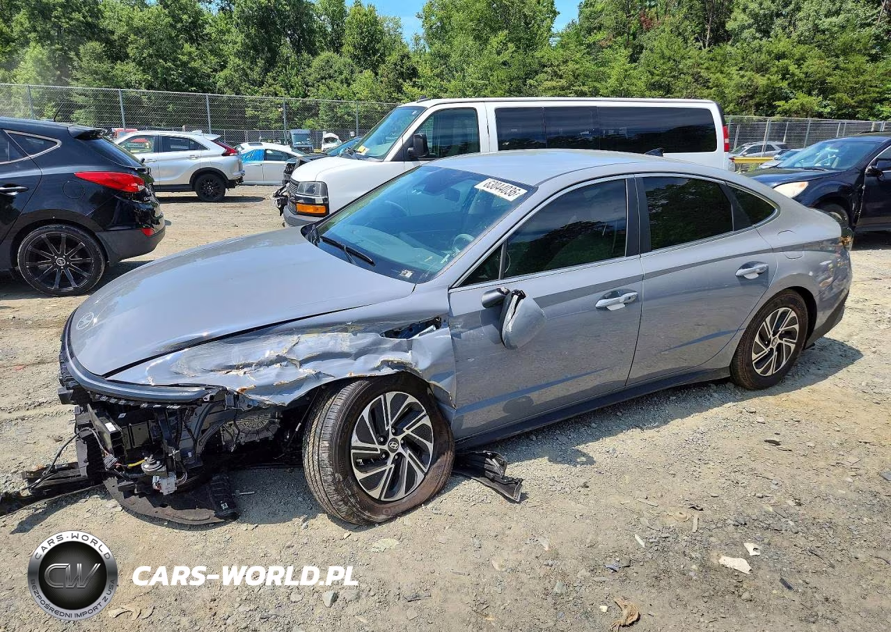 2026 Hyundai Sonata Hybrid Blue VIN:KMHL24JJ0TA157236 - 1