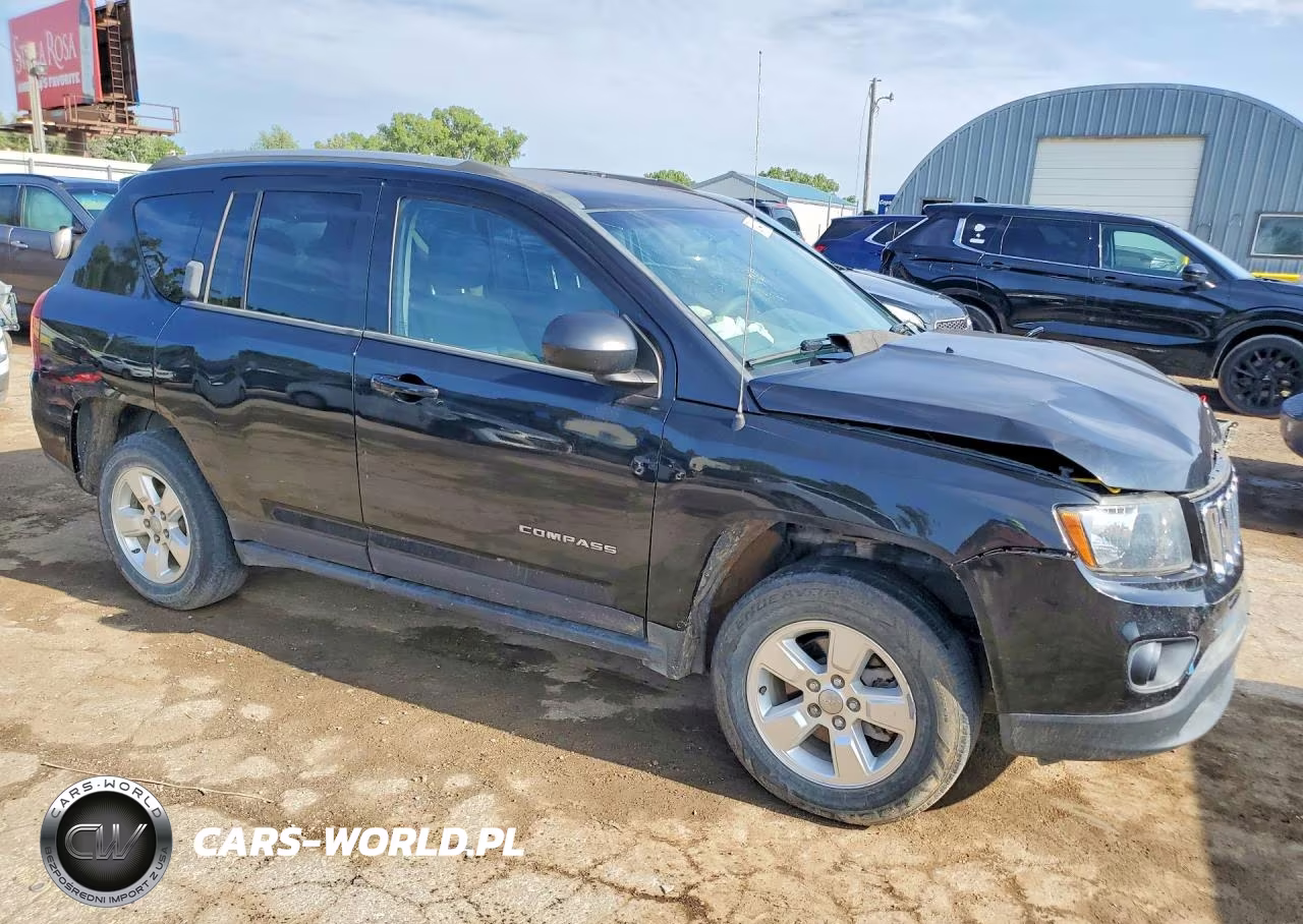 2015 Jeep Compass Sport VIN:1C4NJCBA9FD313589 - 4