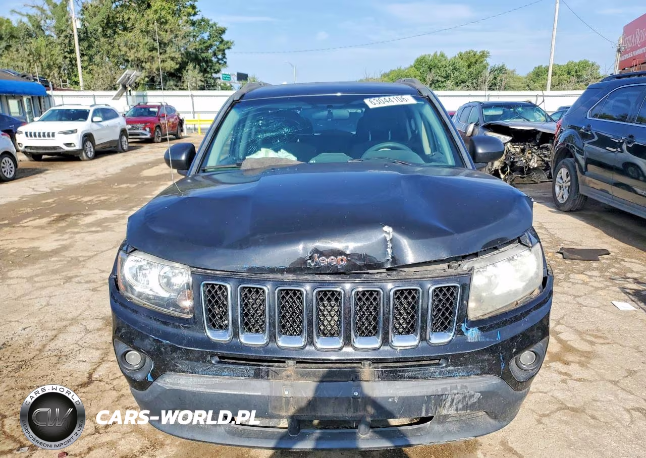 2015 Jeep Compass Sport VIN:1C4NJCBA9FD313589 - 5