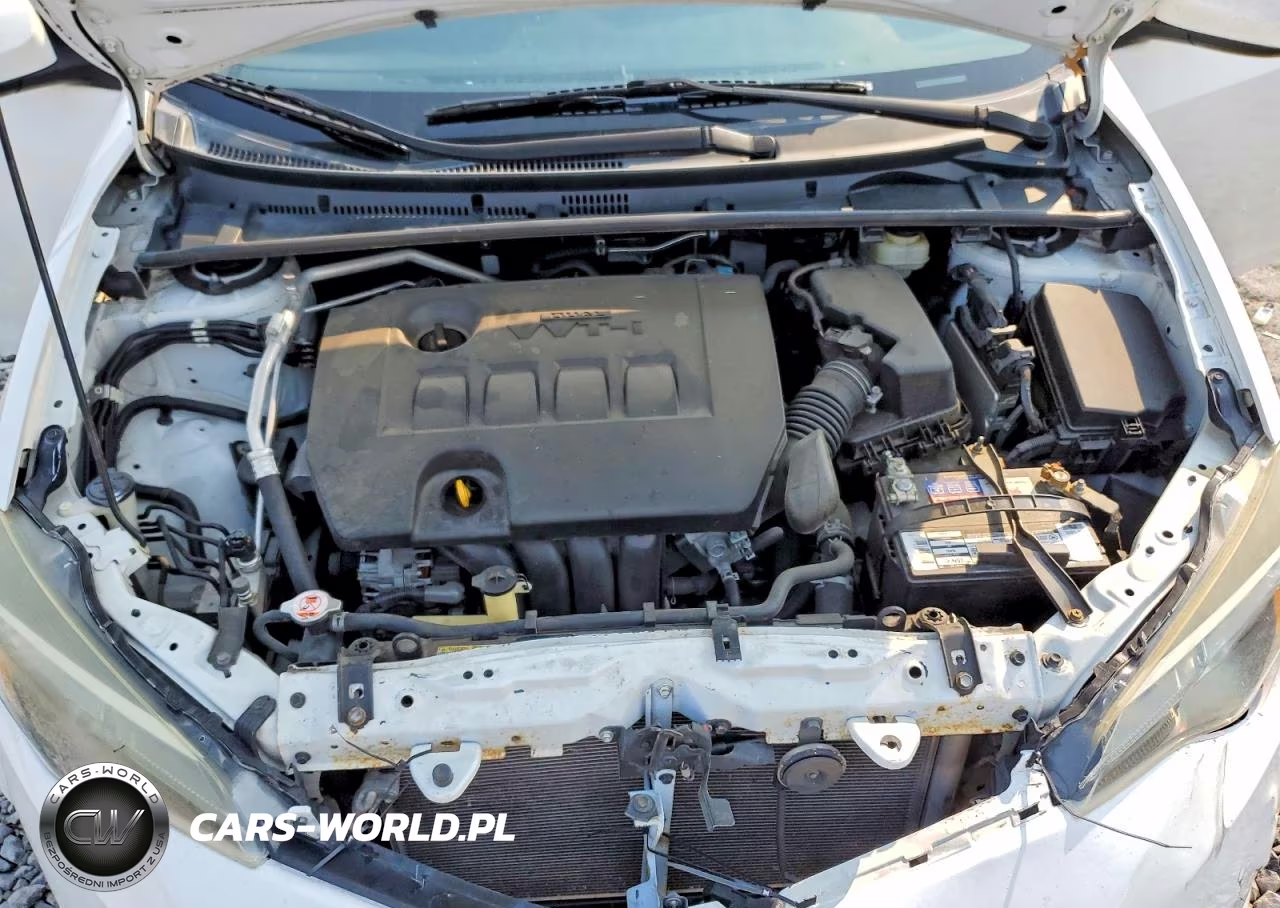 2018 Toyota Corolla Le VIN:5YFBURHE4JP782893 - 11