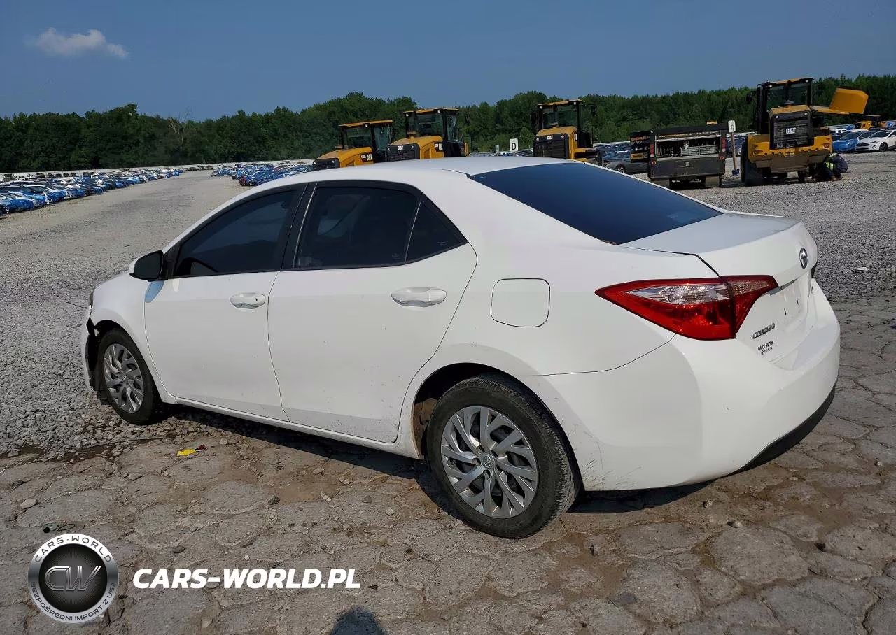 2018 Toyota Corolla Le VIN:5YFBURHE4JP782893 - 2
