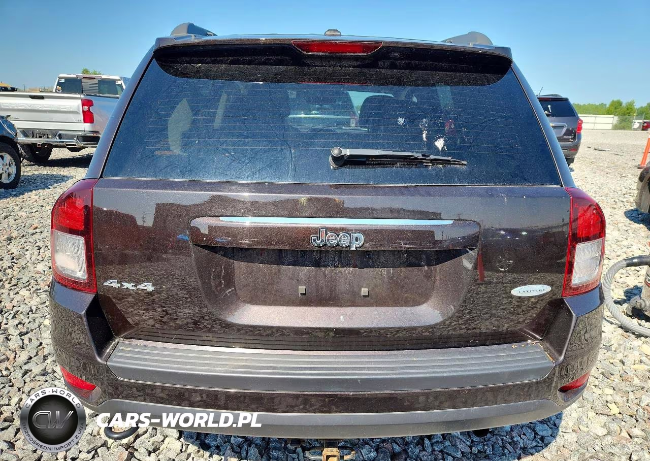 2014 Jeep Compass Latitude VIN:1C4NJDEB8ED707030 - 6