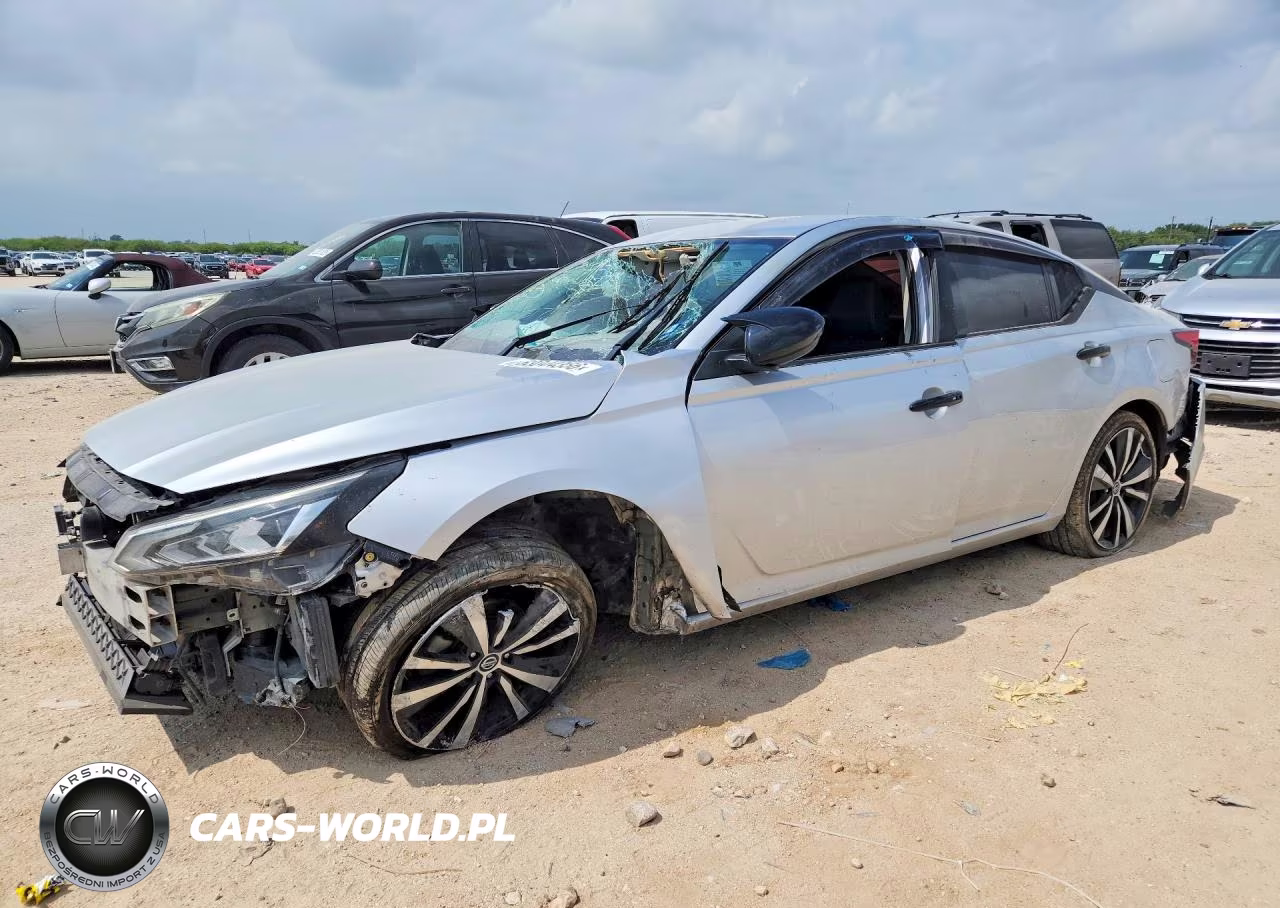 2020 Nissan Altima Sr – zdjęcie 1 z 13