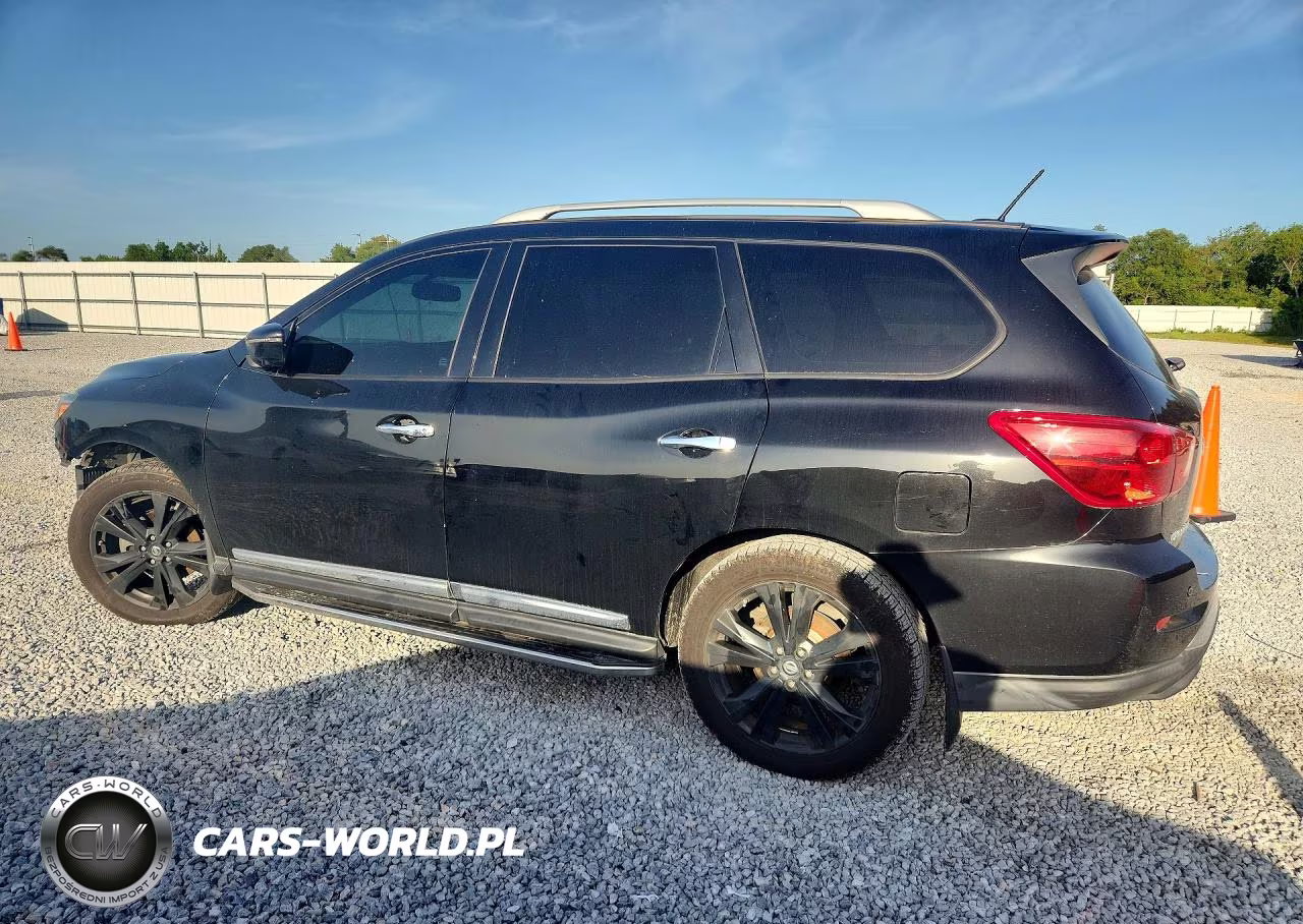 2017 Nissan Pathfinder Platinum VIN:5N1DR2MM9HC672015 - 2