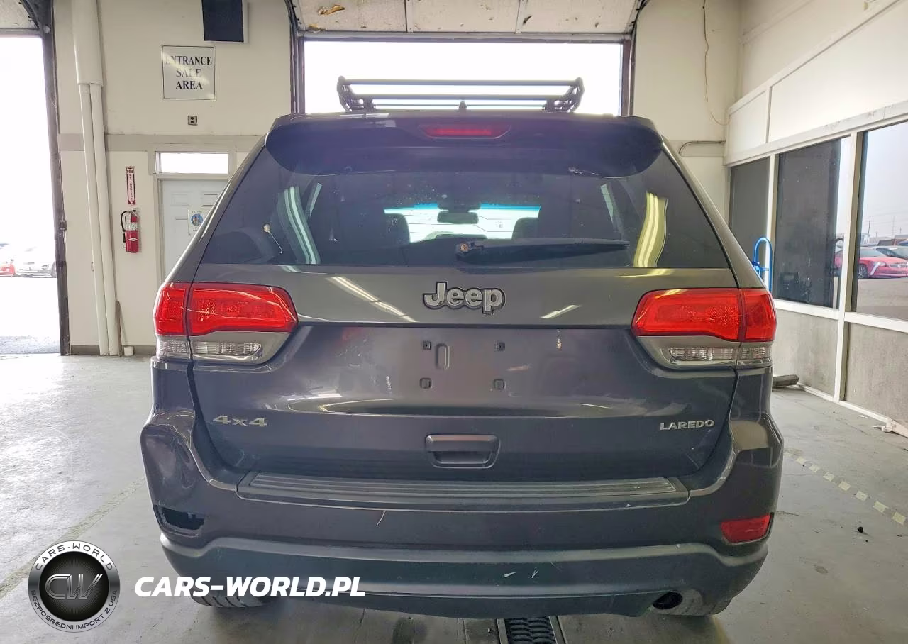 2015 Jeep Grand Cherokee Laredo VIN:1C4RJFAG3FC159296 - 6