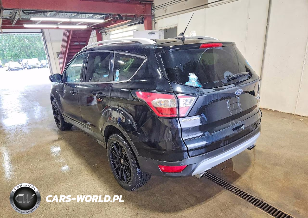 2018 Ford Escape Titanium VIN:1FMCU9J92JUD44261 - 2