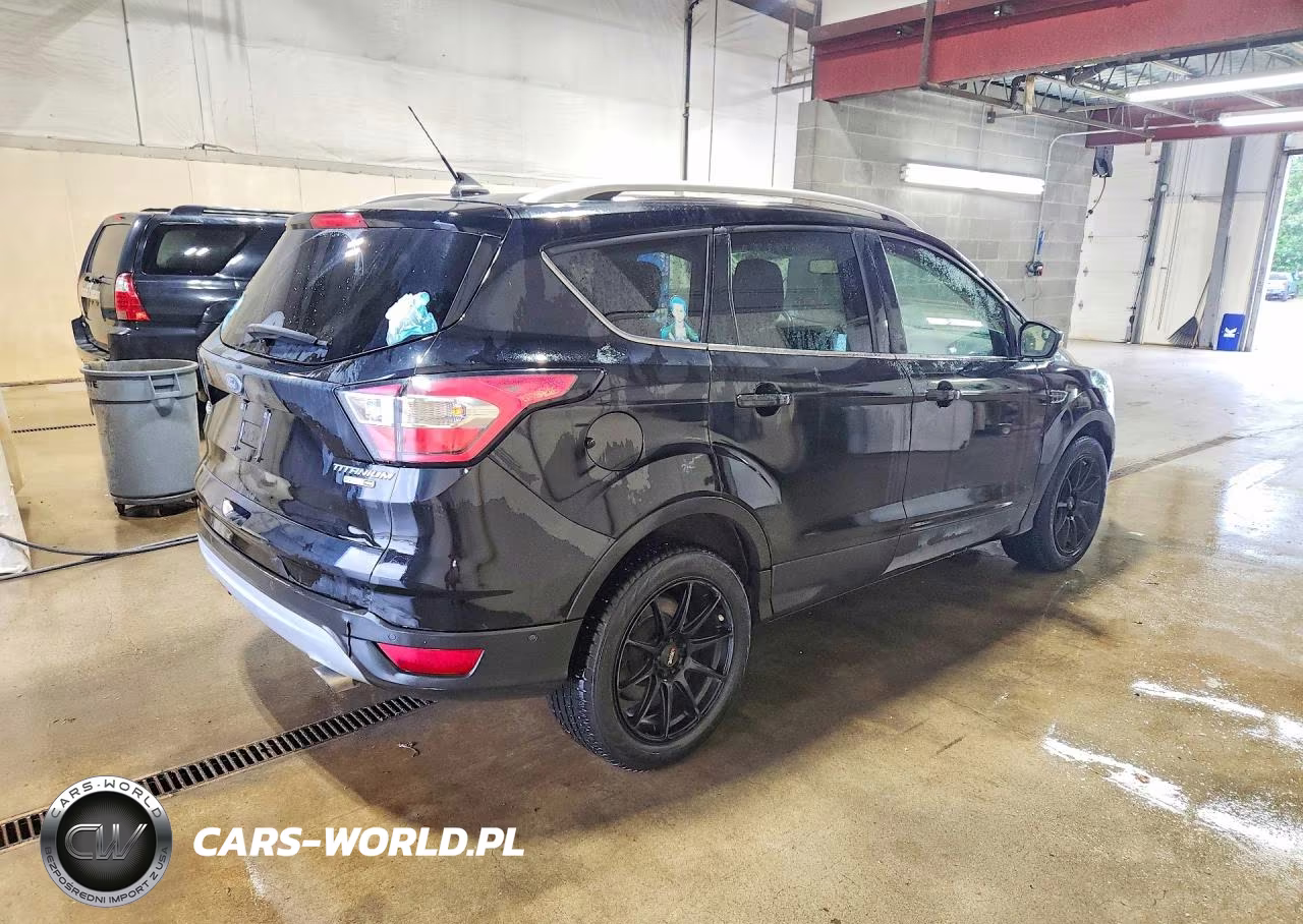 2018 Ford Escape Titanium VIN:1FMCU9J92JUD44261 - 3
