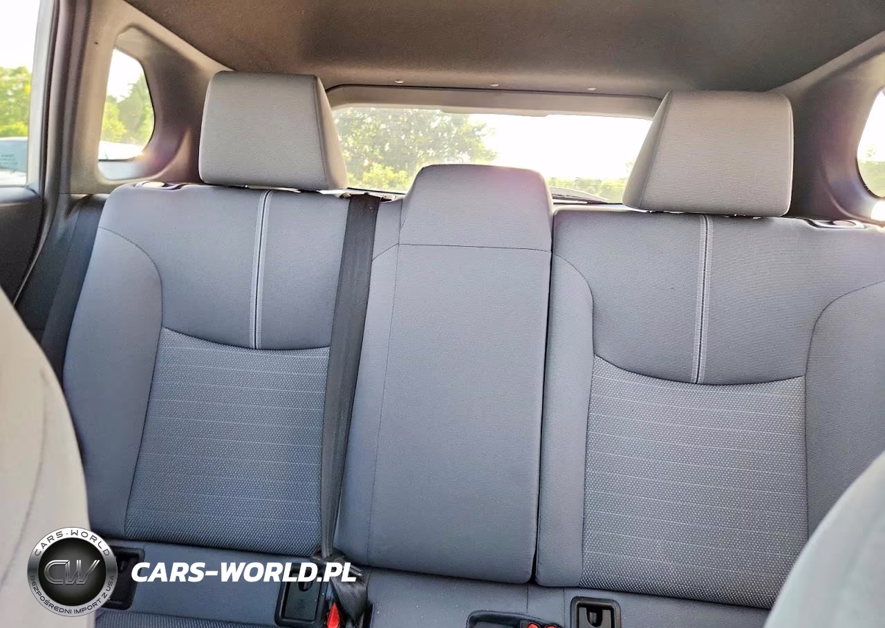 2025 Toyota Corolla Cross Hybrid Se VIN:7MUFBABG4SV067274 - 10