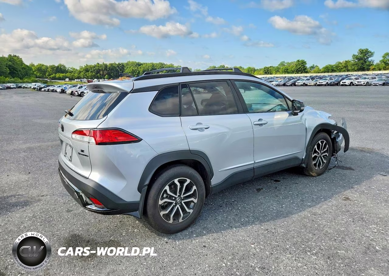2025 Toyota Corolla Cross Hybrid Se VIN:7MUFBABG4SV067274 - 3