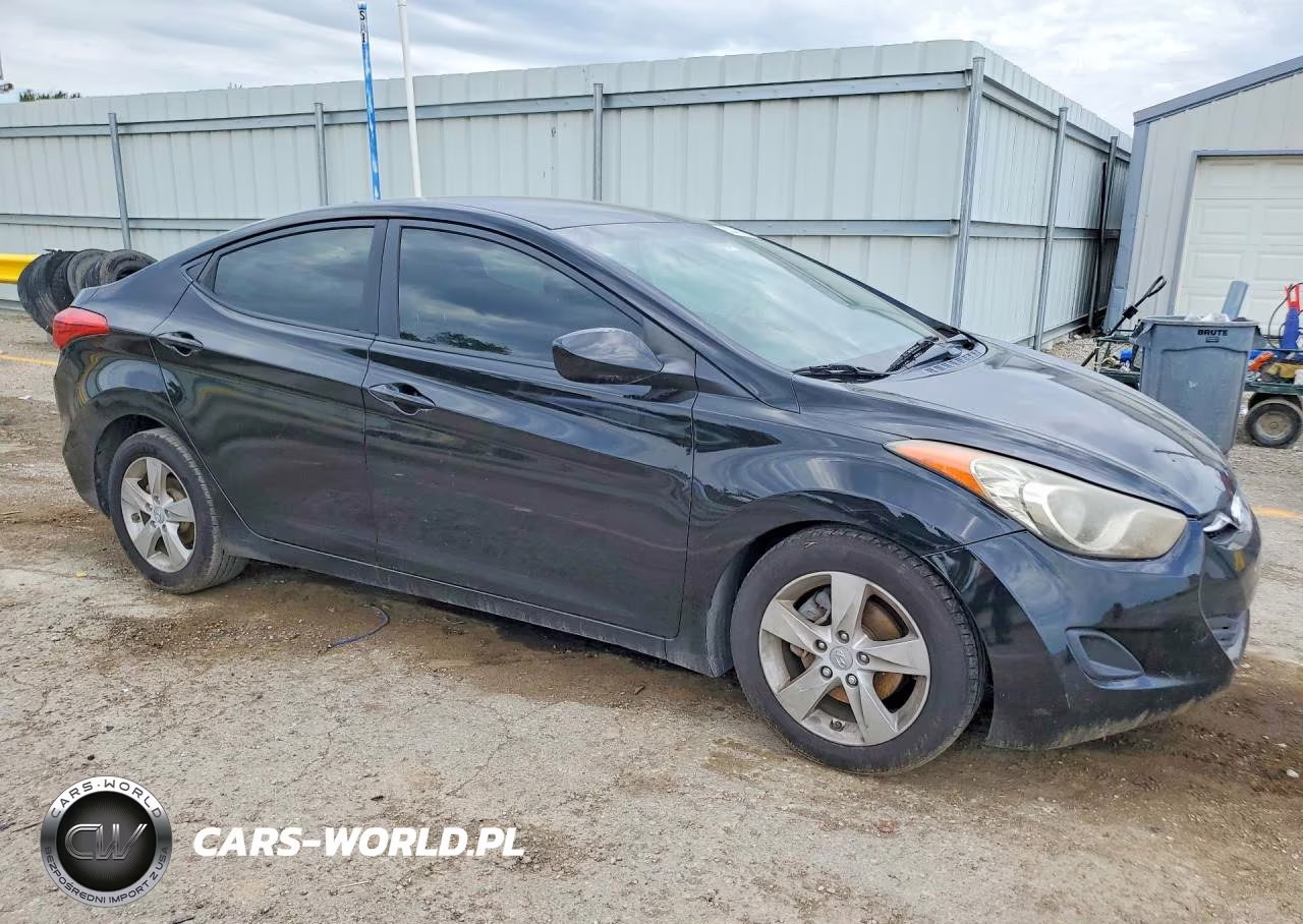 2011 Hyundai Elantra Gls VIN:KMHDH4AE2BU105903 - 4