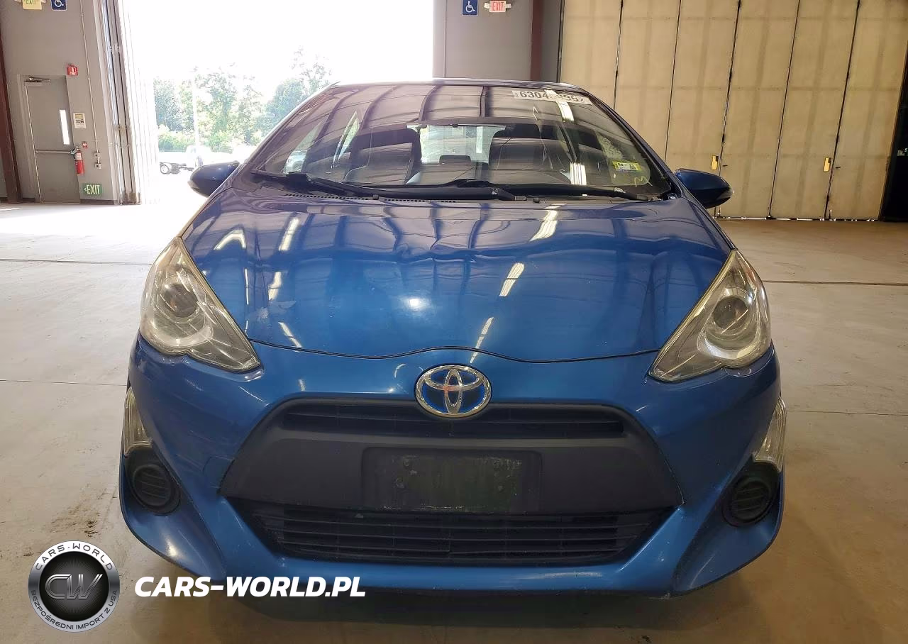 2015 Toyota Prius C One VIN:JTDKDTB34F1579860 - 5