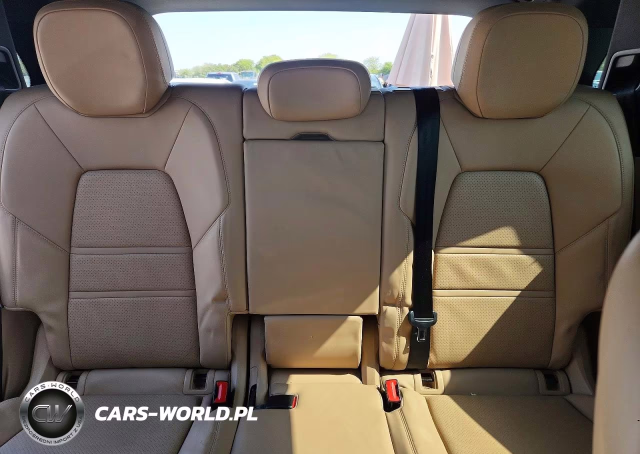 2022 Porsche Cayenne VIN:WP1AA2AY3NDA00896 - 10