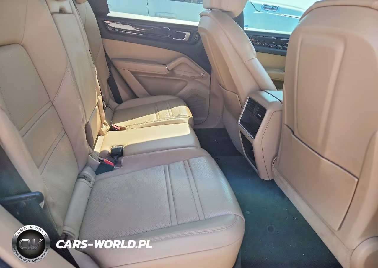 2022 Porsche Cayenne VIN:WP1AA2AY3NDA00896 - 11