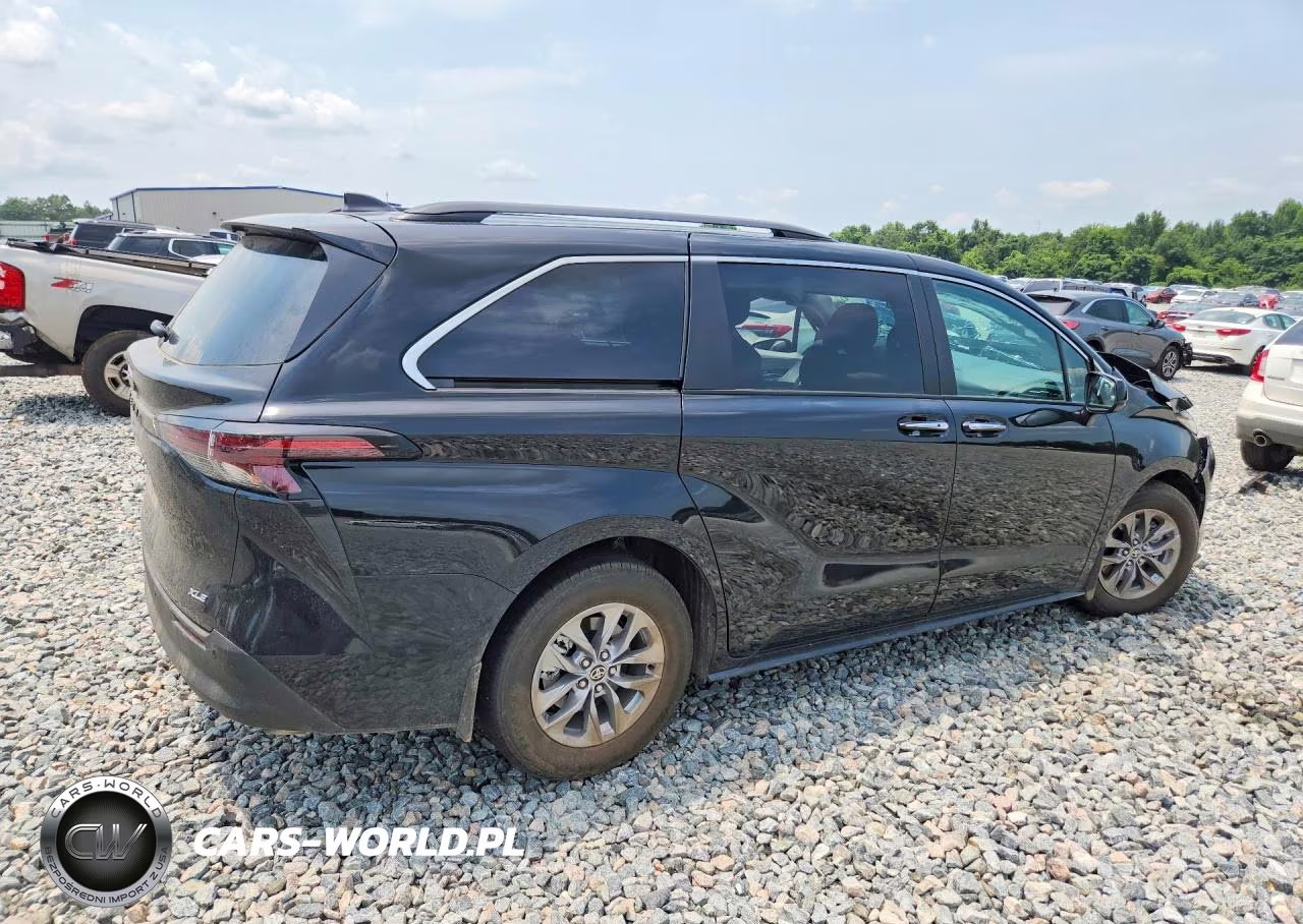 2026 Toyota Sienna Xle 7-Passenger VIN:5TDYRKEC7TS329349 - 3