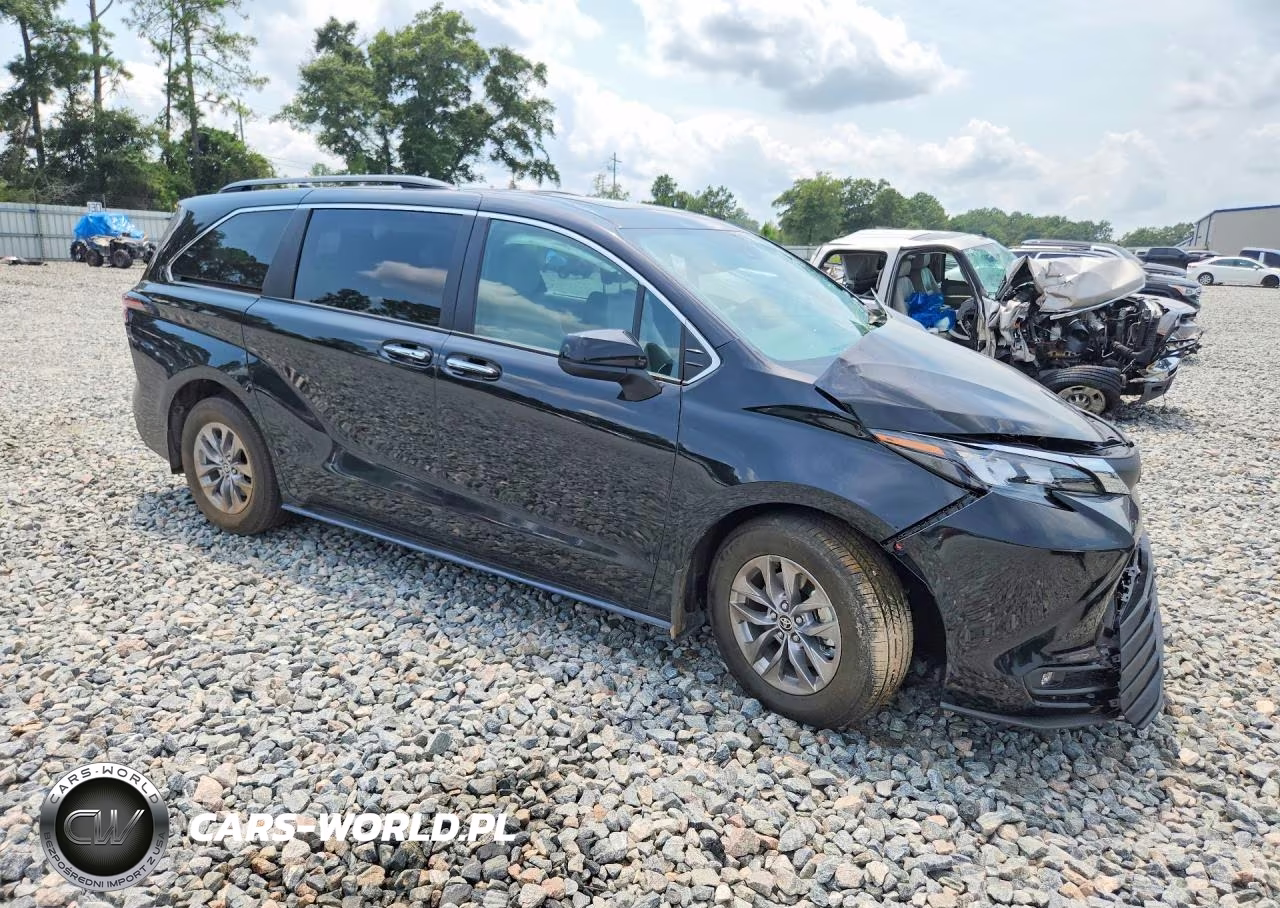 2026 Toyota Sienna Xle 7-Passenger VIN:5TDYRKEC7TS329349 - 4