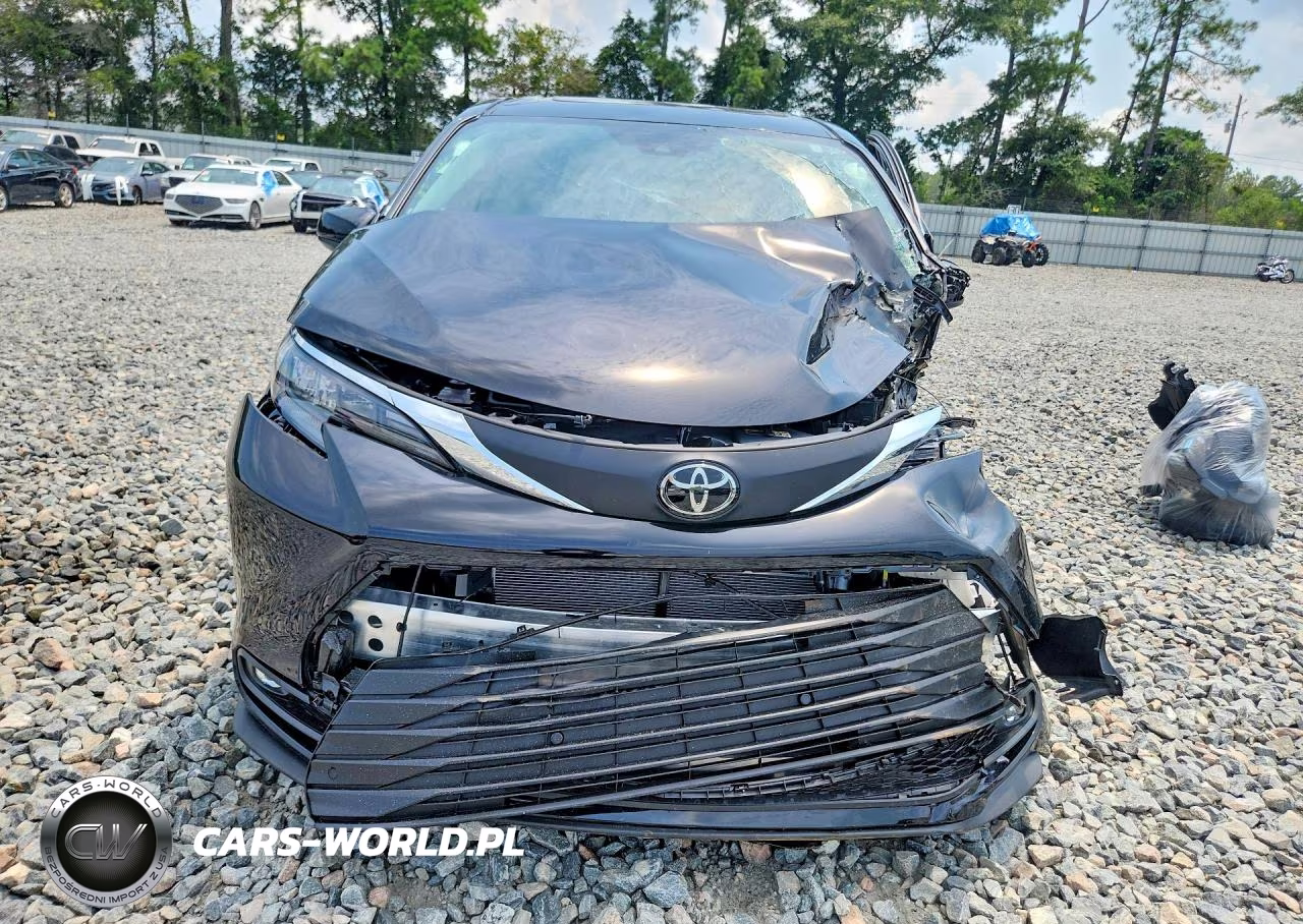 2026 Toyota Sienna Xle 7-Passenger VIN:5TDYRKEC7TS329349 - 5