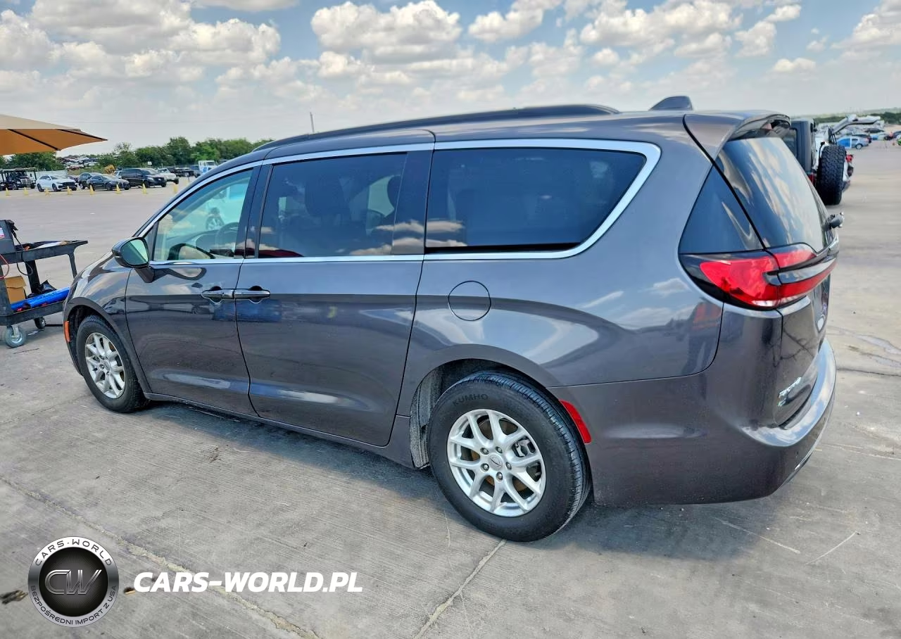 2022 Chrysler Pacifica Touring L VIN:2C4RC1BG6NR170651 - 2