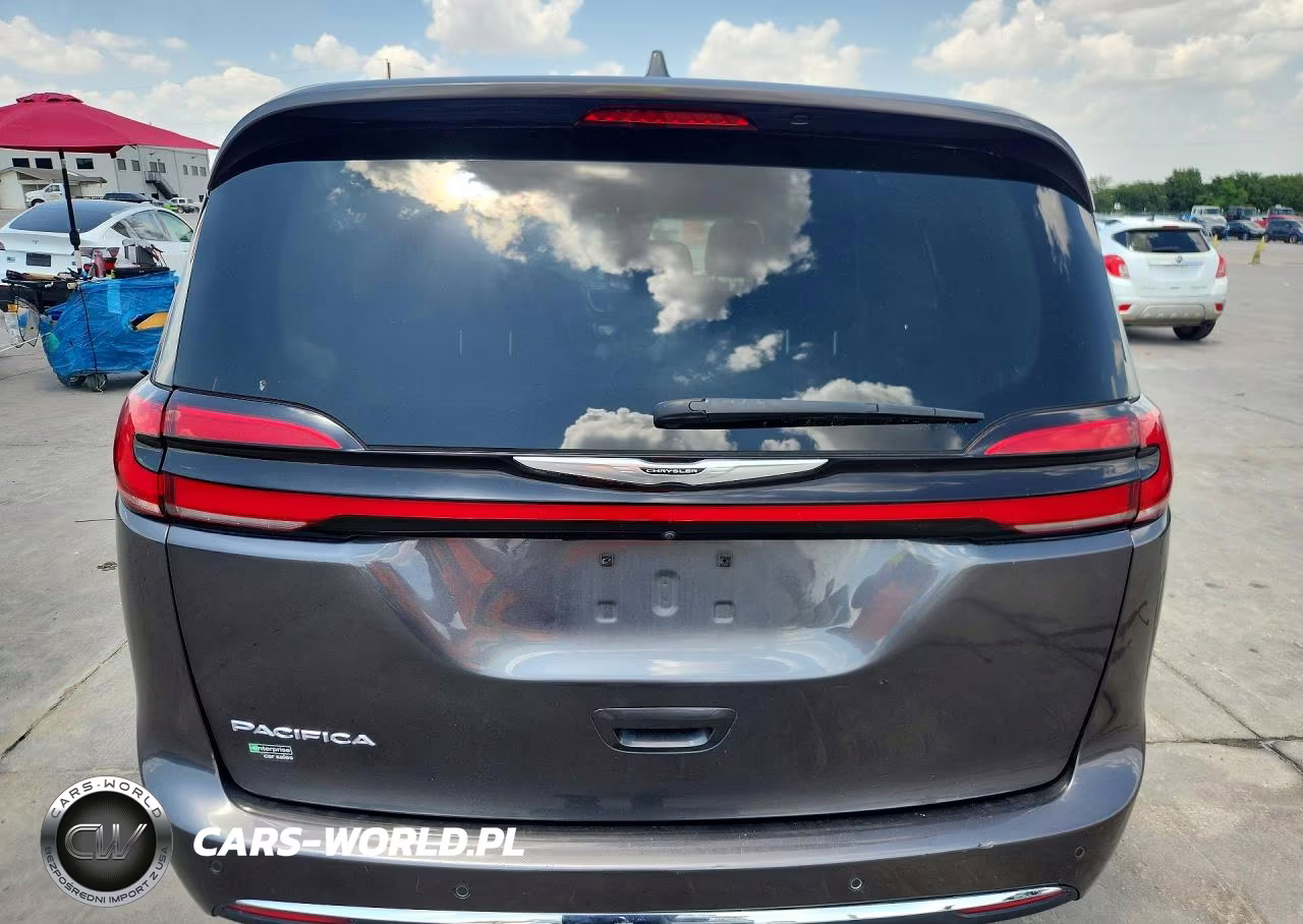 2022 Chrysler Pacifica Touring L VIN:2C4RC1BG6NR170651 - 6