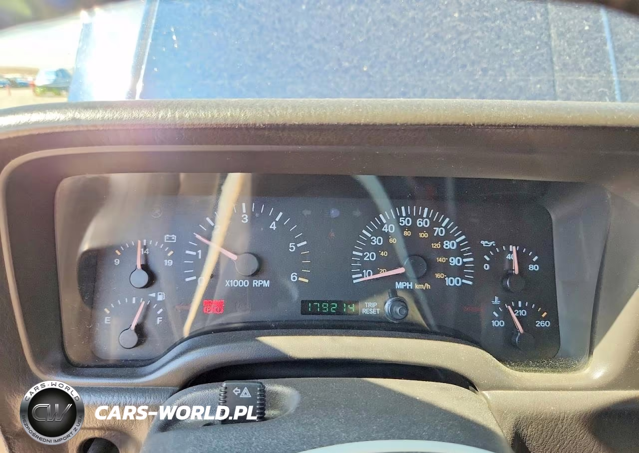 2000 Jeep Cherokee Sport VIN:1J4FF48S0YL258822 - 9