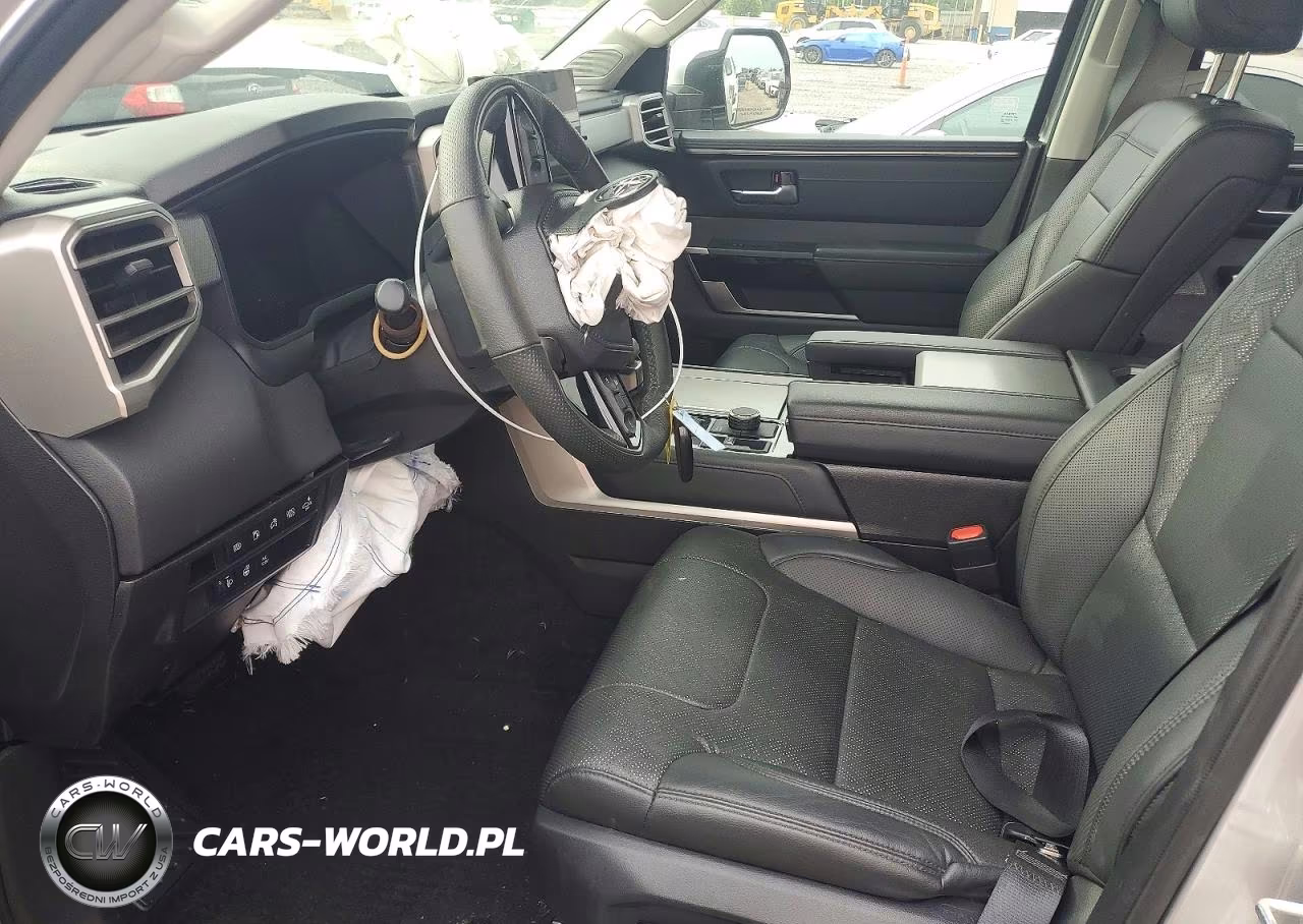 2024 Toyota Sequoia VIN:7SVAAABAXRX046863 - 7