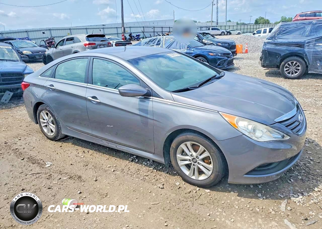 2014 Hyundai Sonata Gls VIN:5NPEB4AC6EH860561 - 4