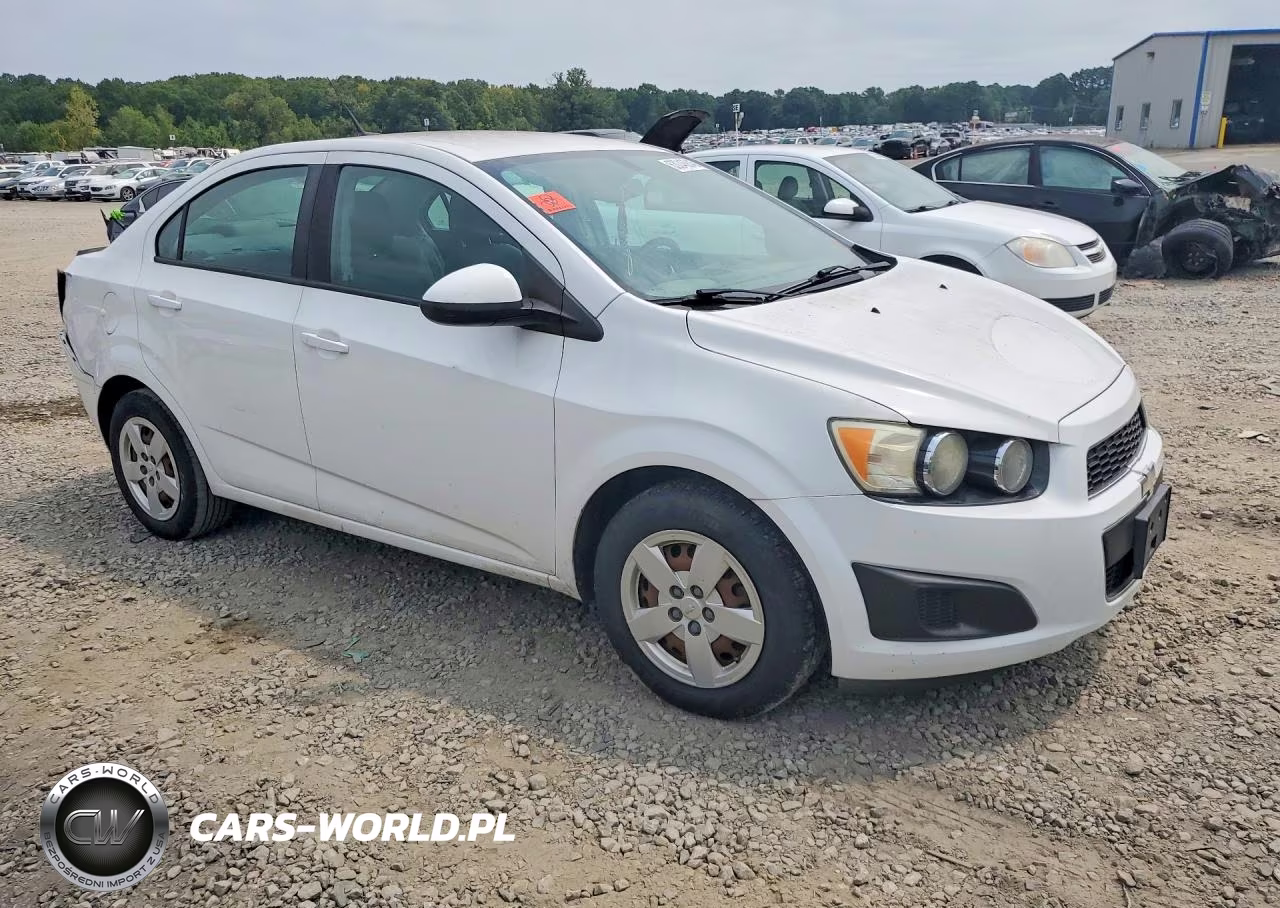 2014 Chevrolet Sonic Ls VIN:1G1JA5SH8E4193623 - 4
