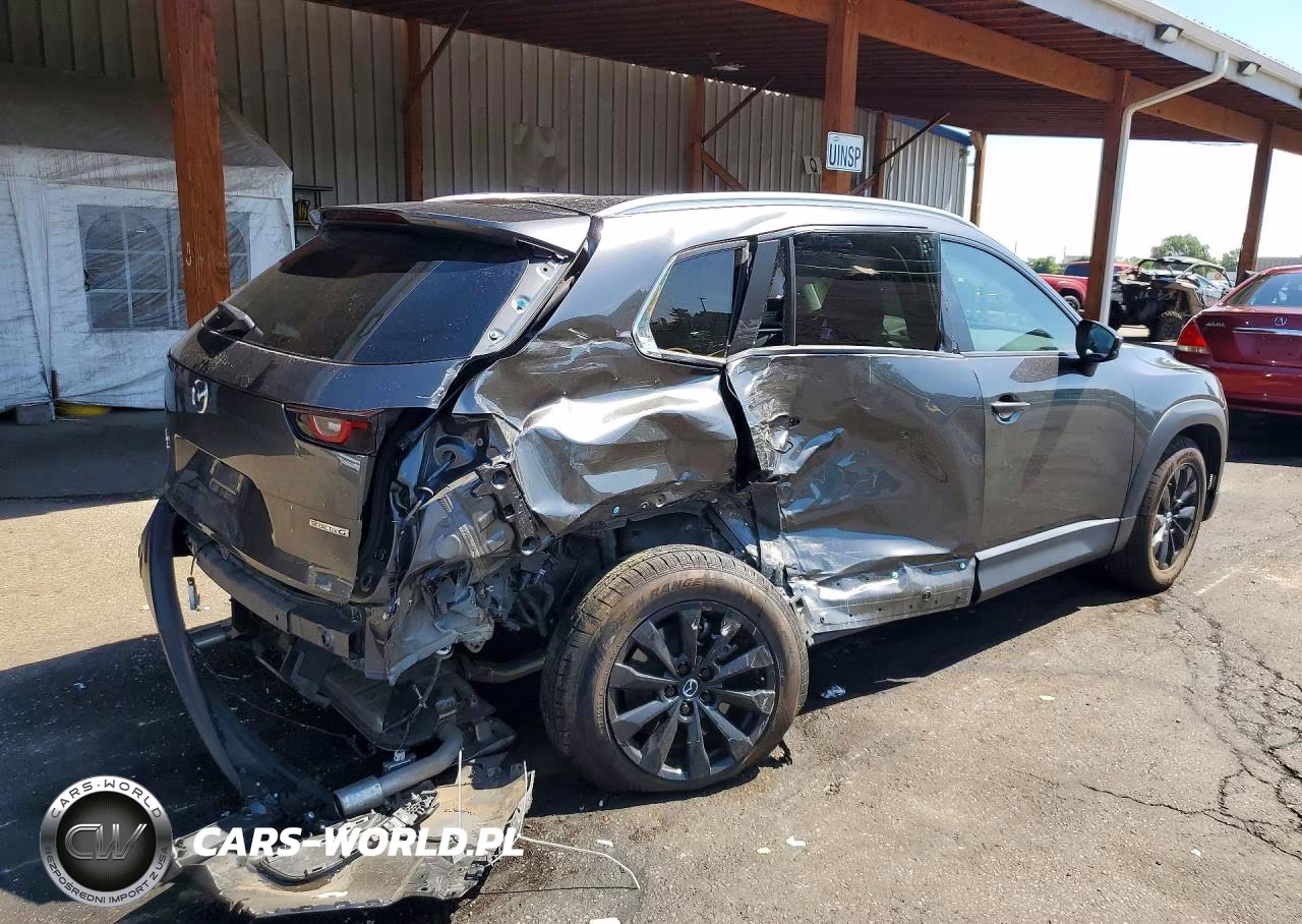 2023 Mazda Cx-50 Preferred Plus VIN:7MMVABCMXPN142589 - 3