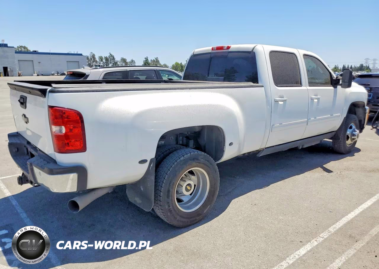 2013 CHEVROLET SILVERADO 3500HD LTZ VIN:1GC4K1C85DF206842 - 3
