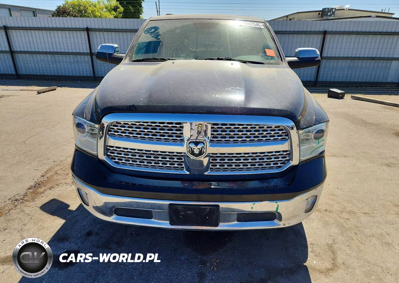 2018 Ram 1500 Laramie VIN:1C6RR7VM9JS227136 - 5